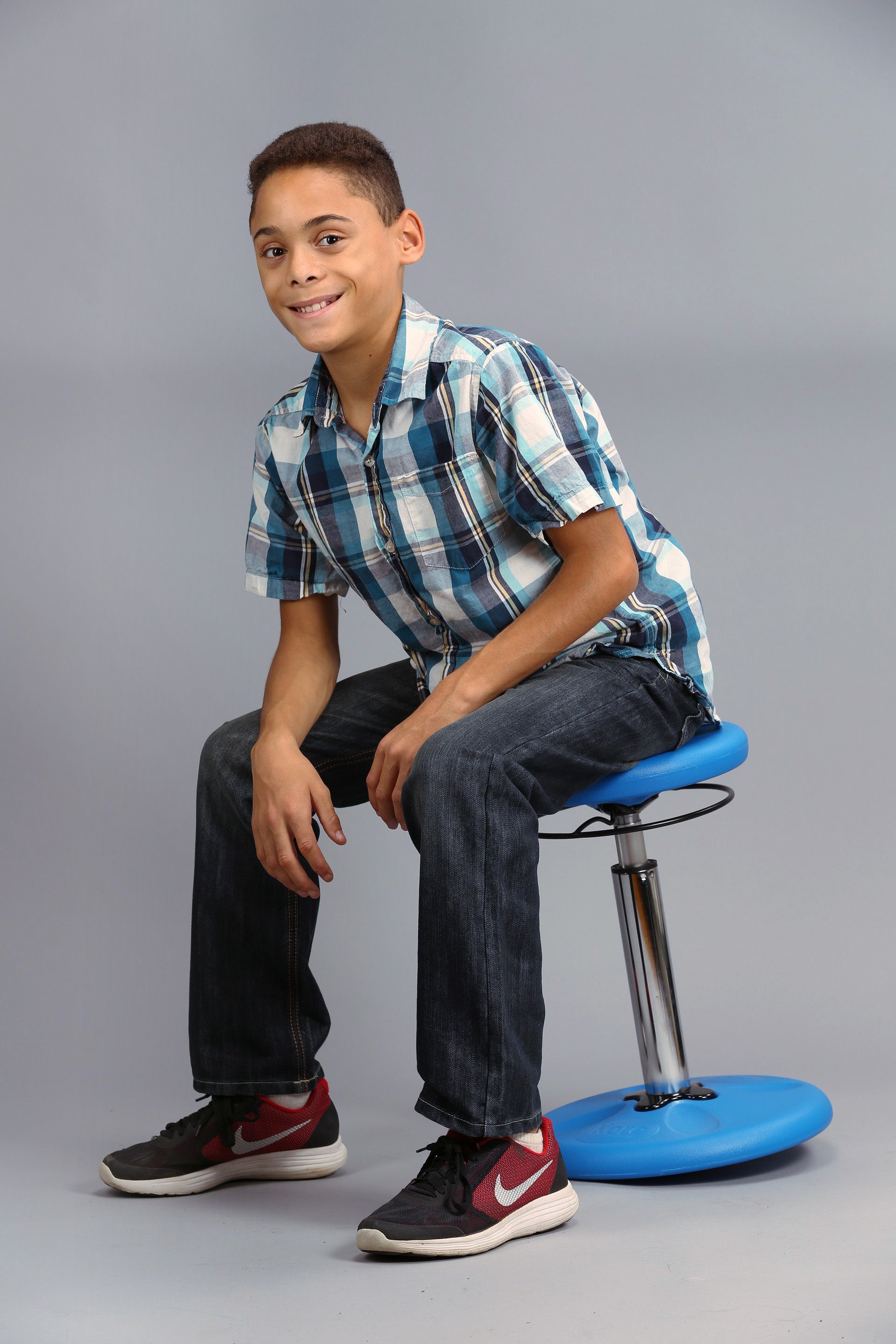 Kore Design™ Kids Adjustable Tall Wobble Chair 16.5-24", Dark Blue