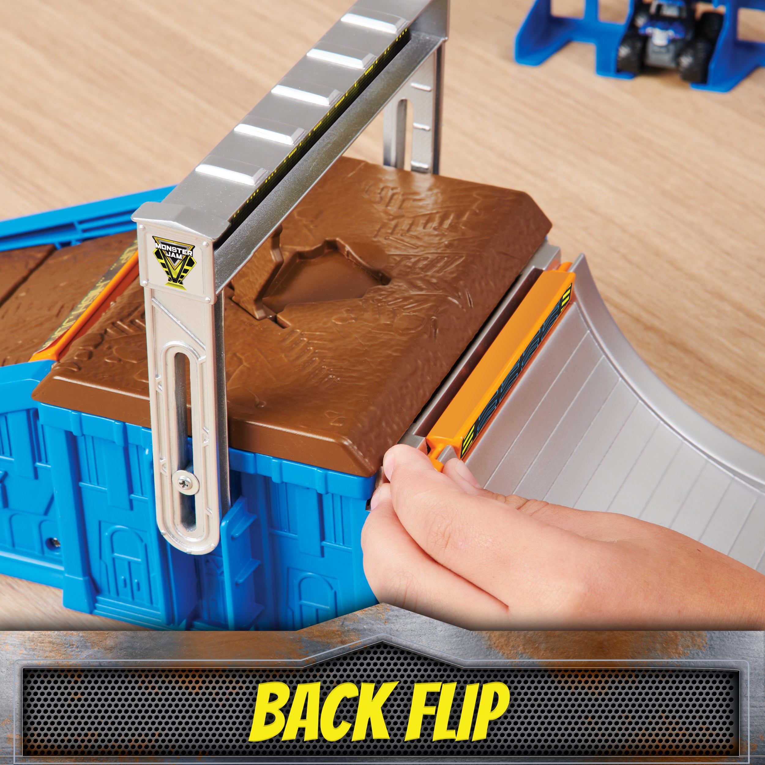 Monster Jam Mini Freestyle Flip Arena Playset and Storage with 2 Mini Monster Jam Trucks, Kids Toys for Boys and Girls Ages 3 and up