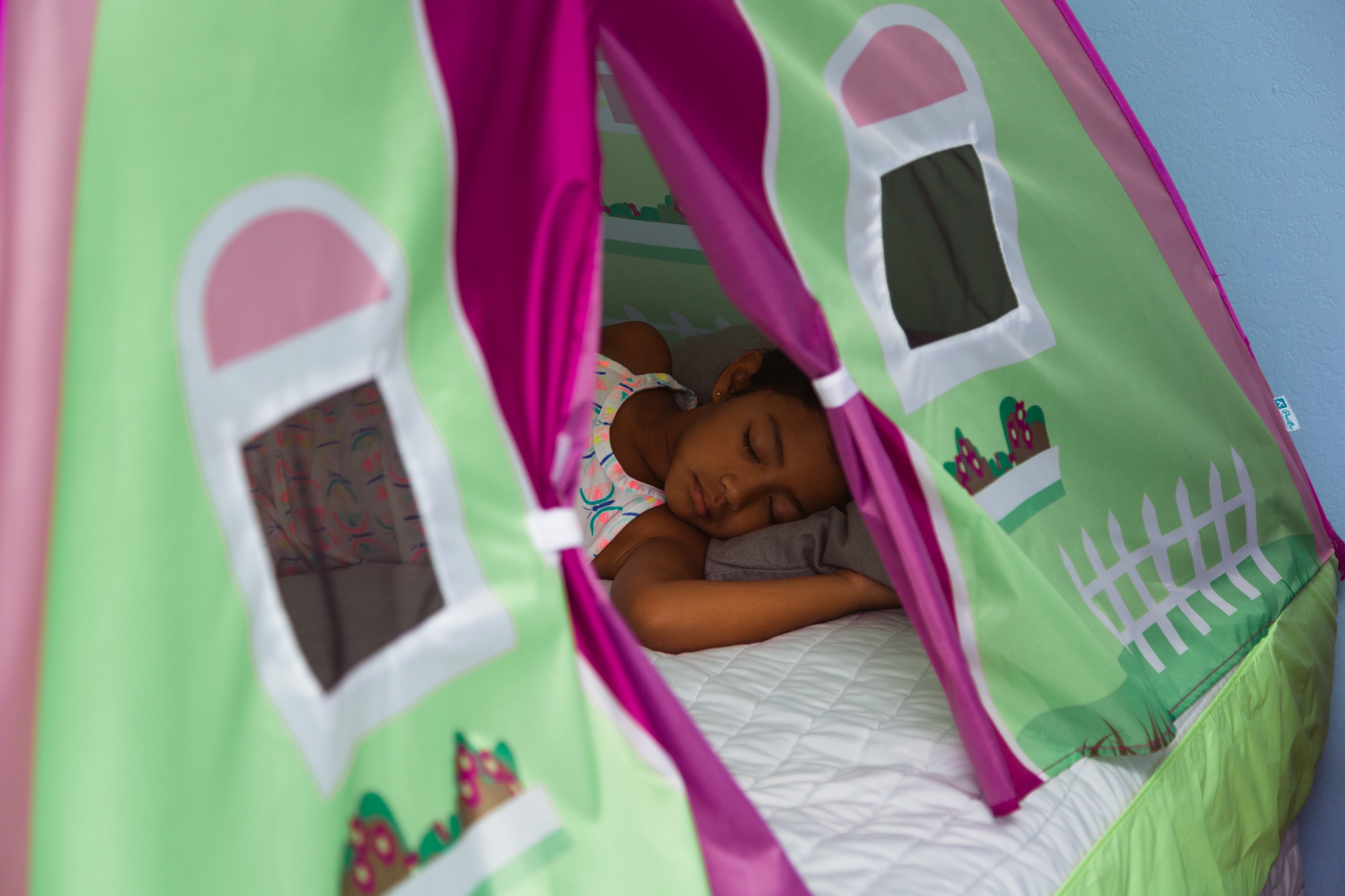 Cottage Bed Tent - Full Size