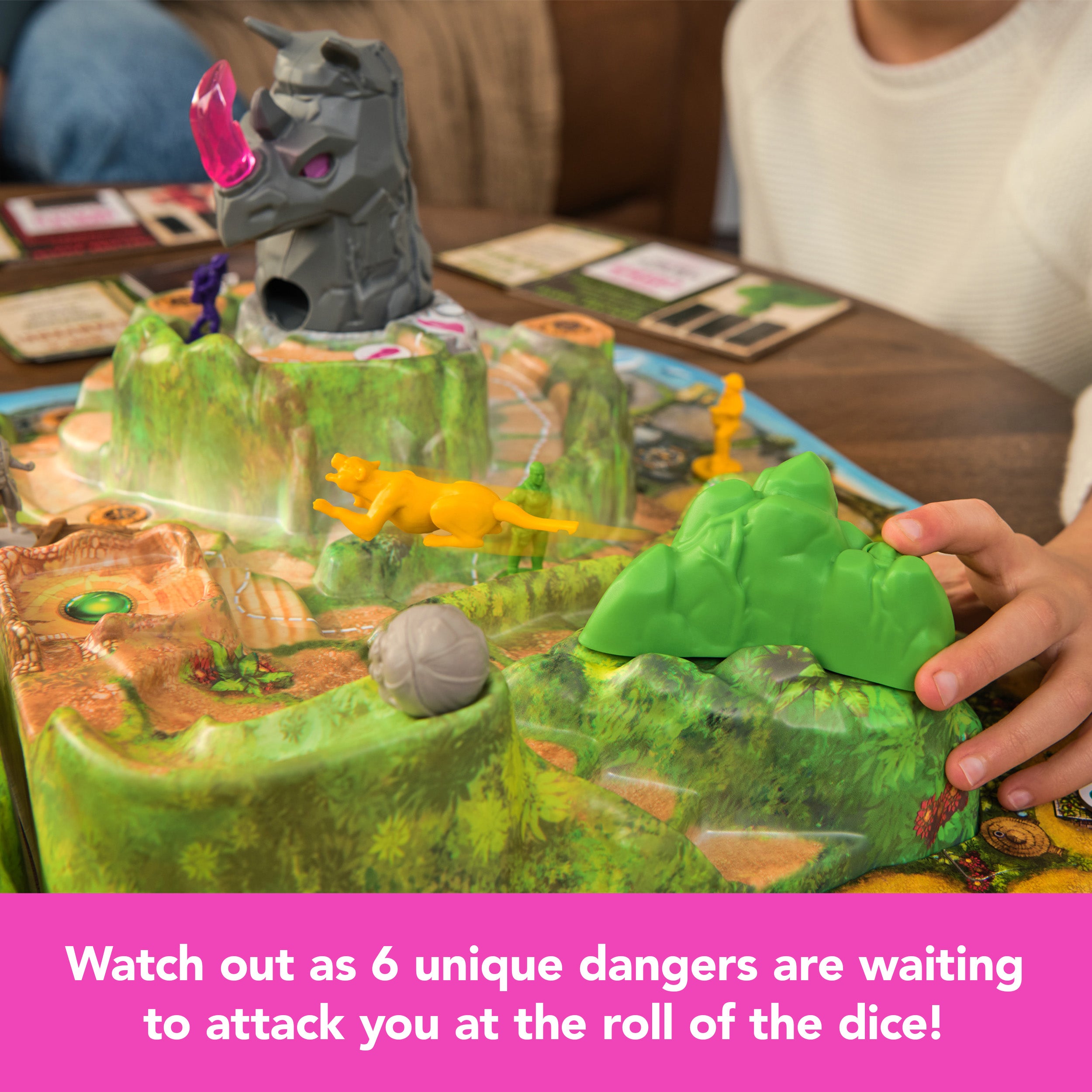 Spin Master Games, Jumanji Stampede, 3D Adventure Cooperative Board Game, for Fans of the Jumanji Movies, Face Off Against Jungle Emergencies, 2-4 Players, for Ages 8 & Up