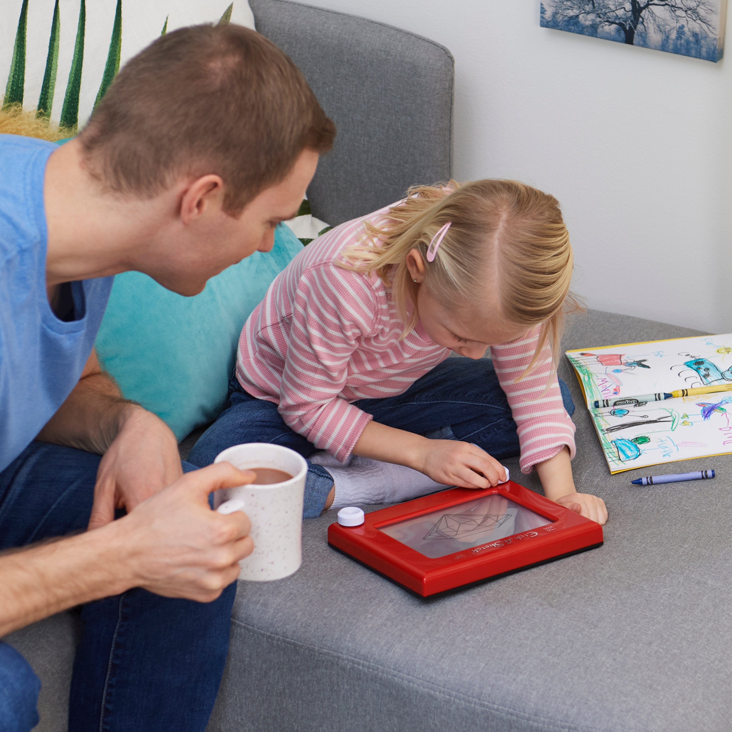 Etch A Sketch, Original Magic Screen, 86% Recycled Plastic, Sustainably-minded Classic Kids Creativity Toys for Boys & Girls Ages 3+
