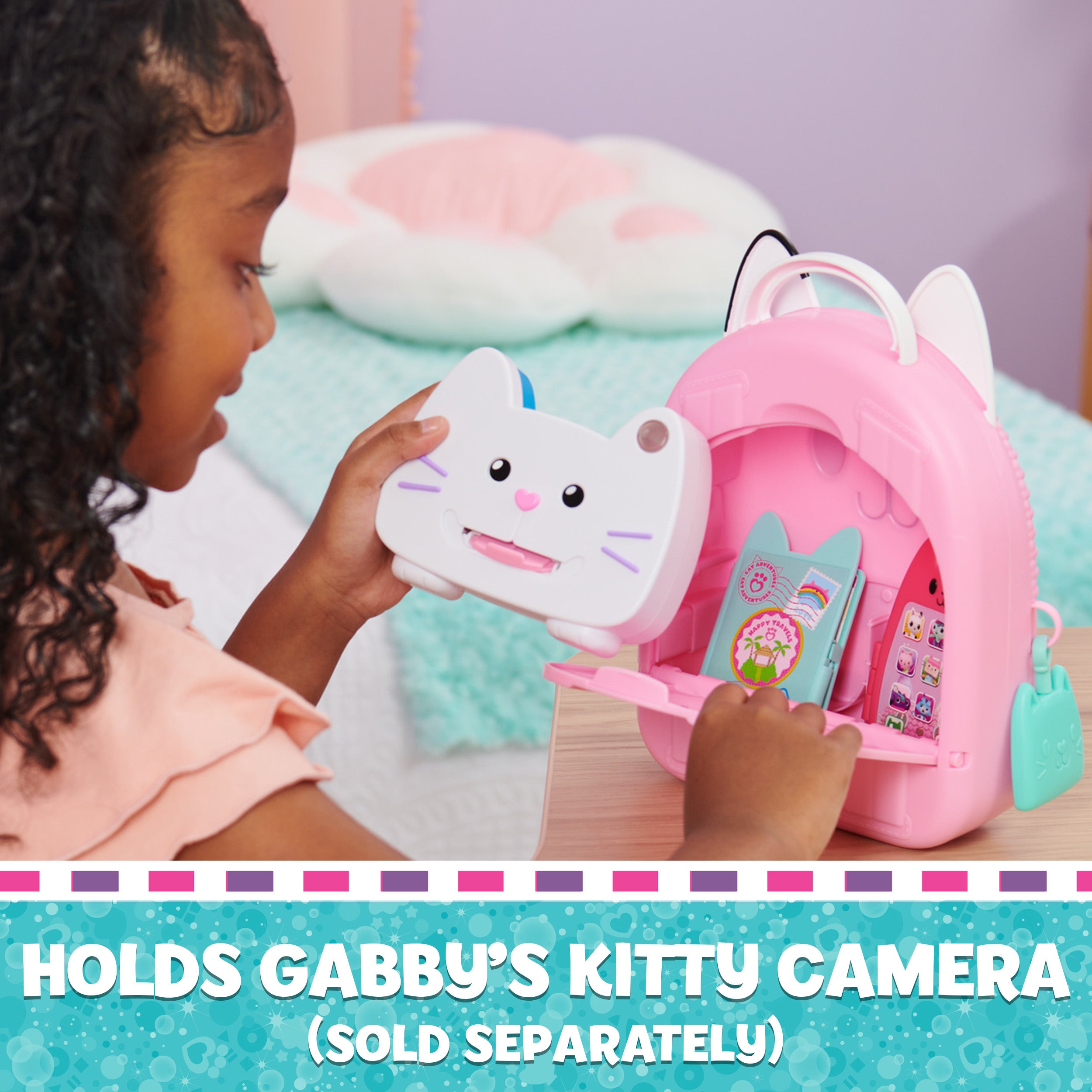 Gabby’s Dollhouse, Gabby Girl On-The-Go Travel Set, Pretend Play Travel Toys, Toy Passport, Toy Phone and Compass Charm, Kids Toys for Girls & Boys 3+