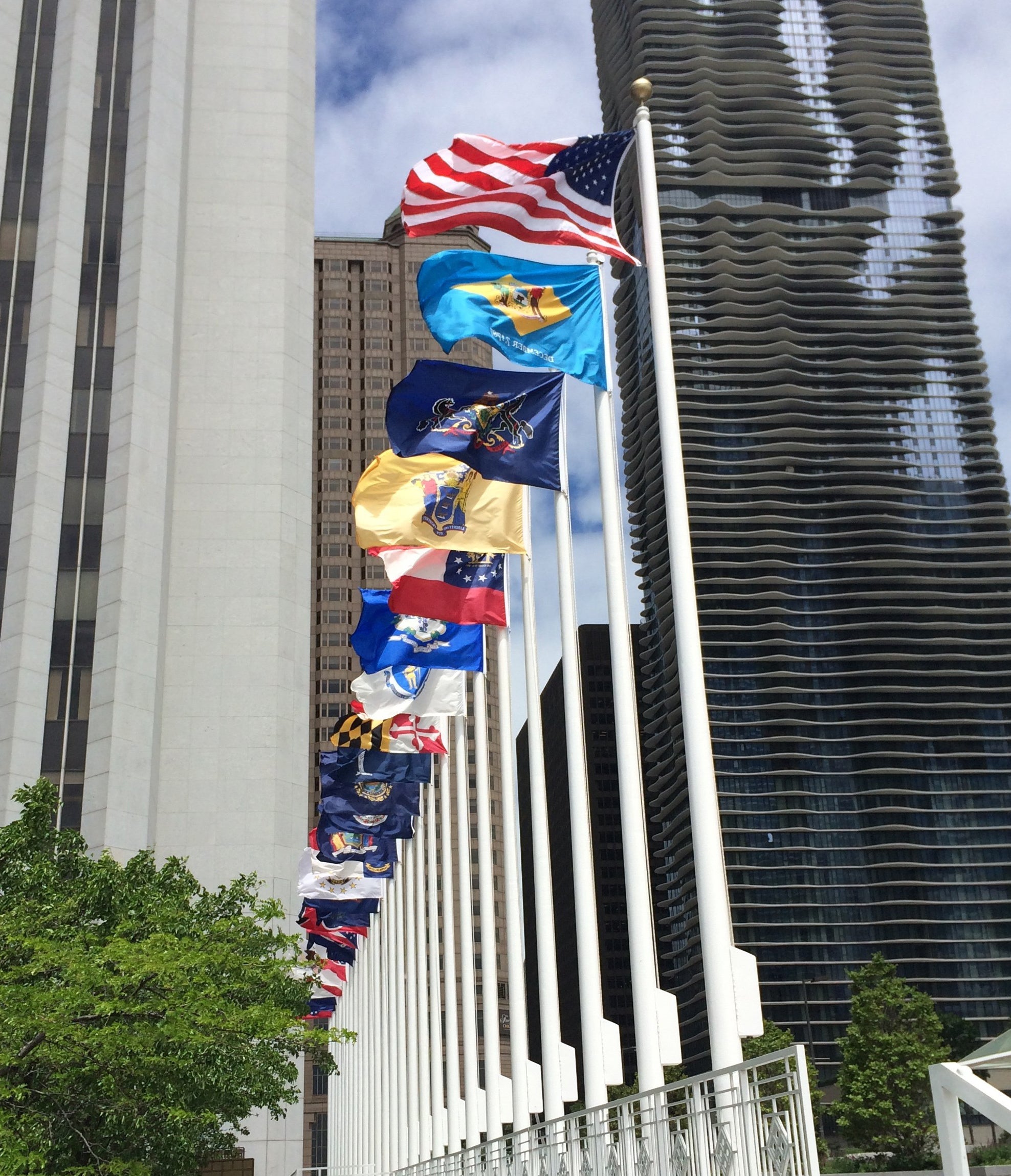 Connecticut State Flag 4x6 ft. Nylon SolarGuard Nyl-Glo 100% Made in USA to Official State Design Specifications.