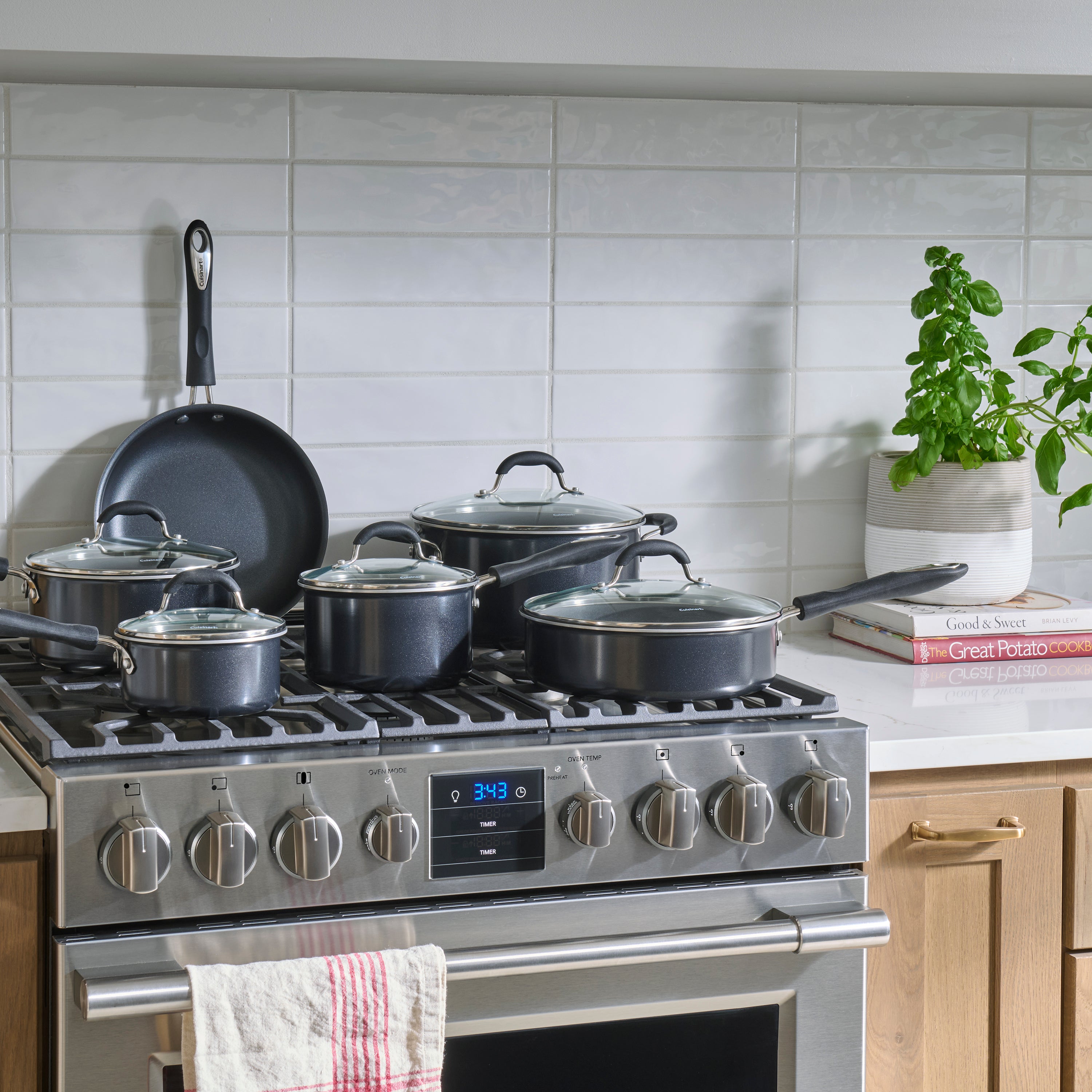 Advantage® 11 Piece Nonstick Cookware Set - Black
