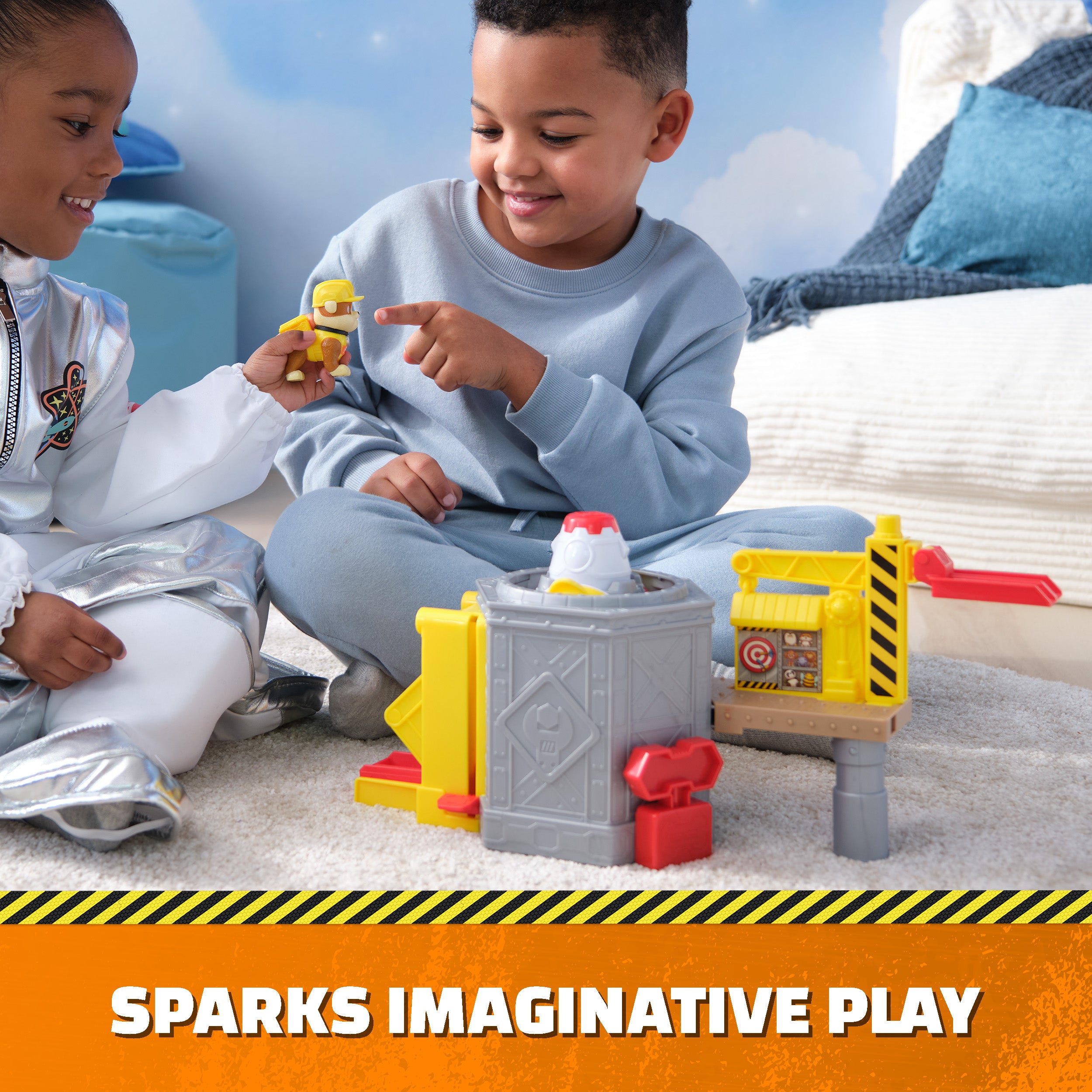 Rubble & Crew, Launch & Spin Spaceship Playset with Rubble Toy Figure in Construction Uniform, Kids Toys for Boys & Girls Ages 3 and up