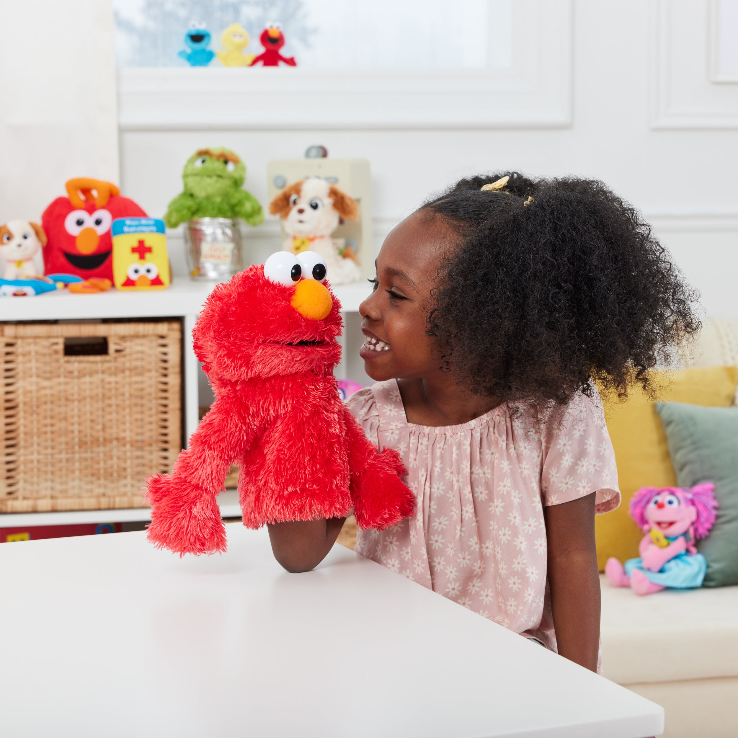 GUND Sesame Street Official Elmo Muppet Plush Hand Puppet, Premium Plush Toy for Ages 1 & Up, Red, 11”