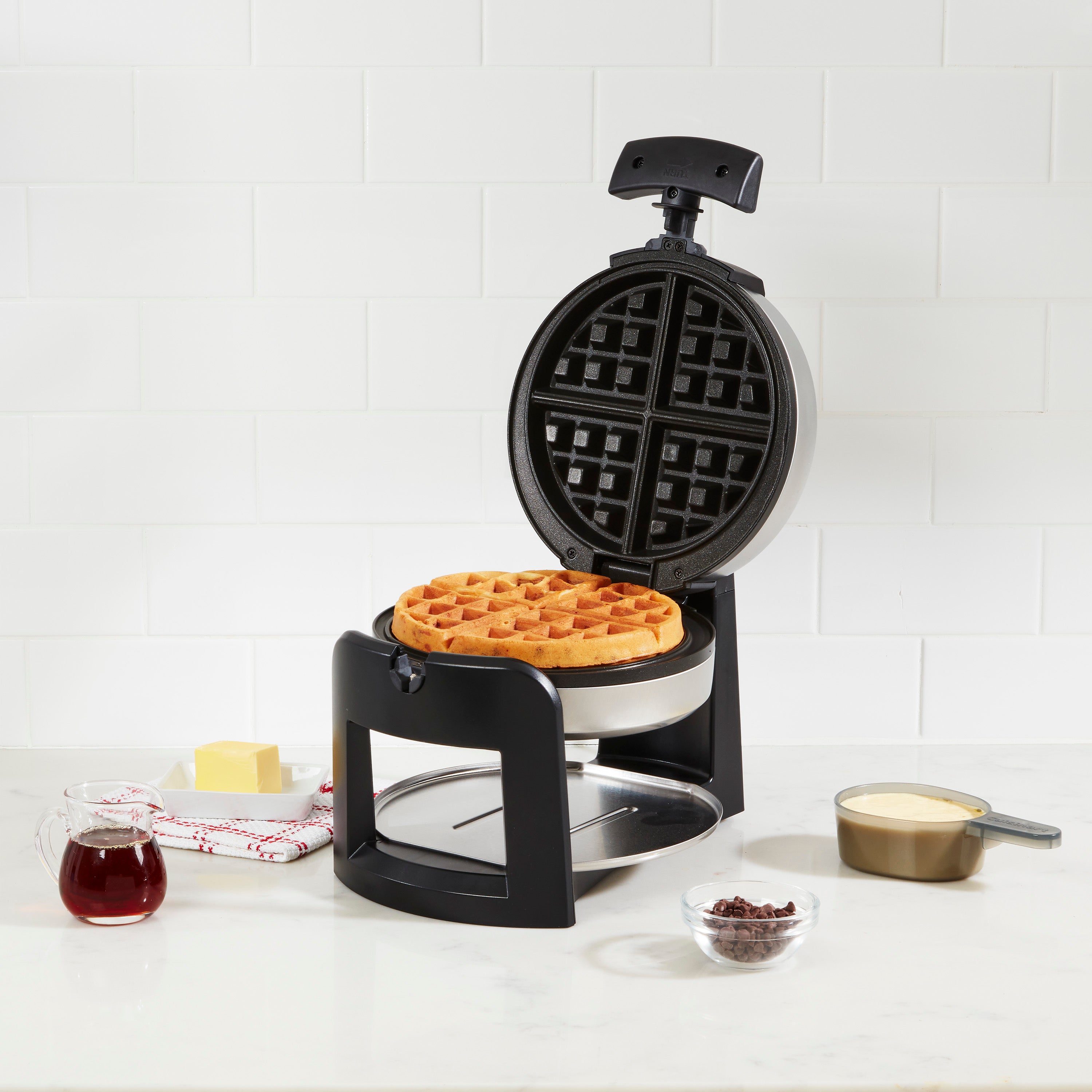 Round Flip Belgian Waffle Maker