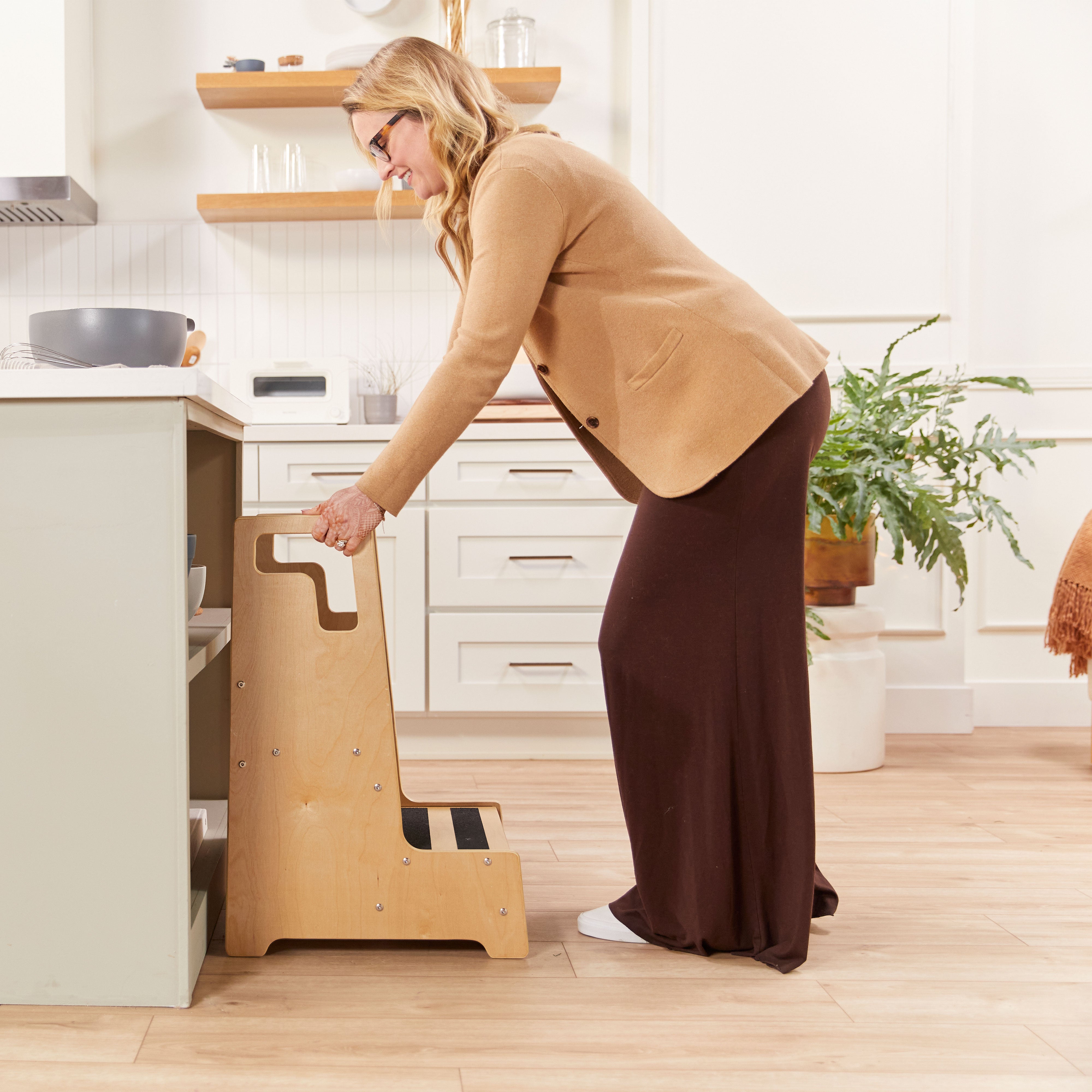 Reach-Up Step Stool - Natural