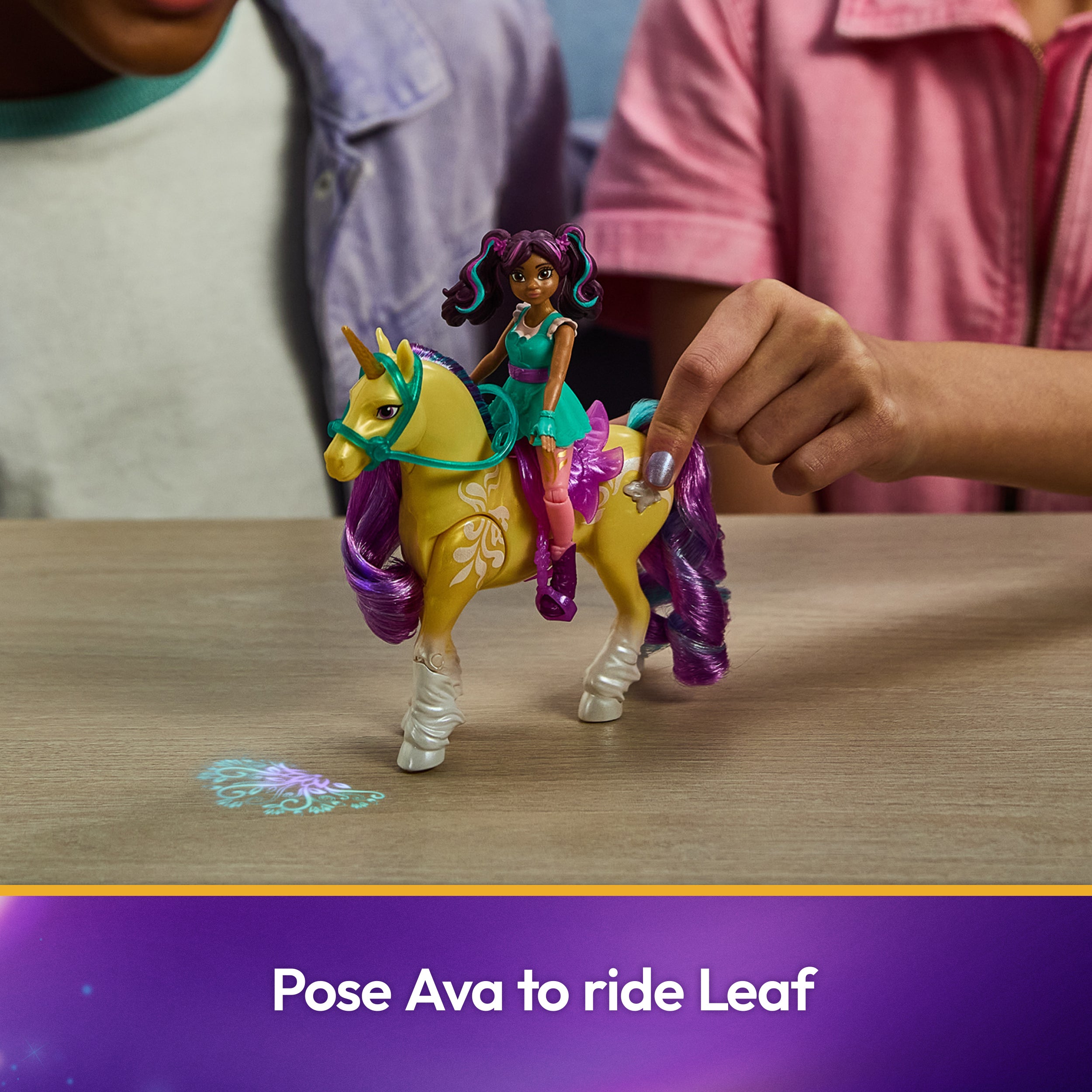 Unicorn Academy, Ava & Plant Magic Leaf with Light-up Effect, 2 Riding Accessories, Dolls & Unicorn Toys for Girls Ages 4 and up