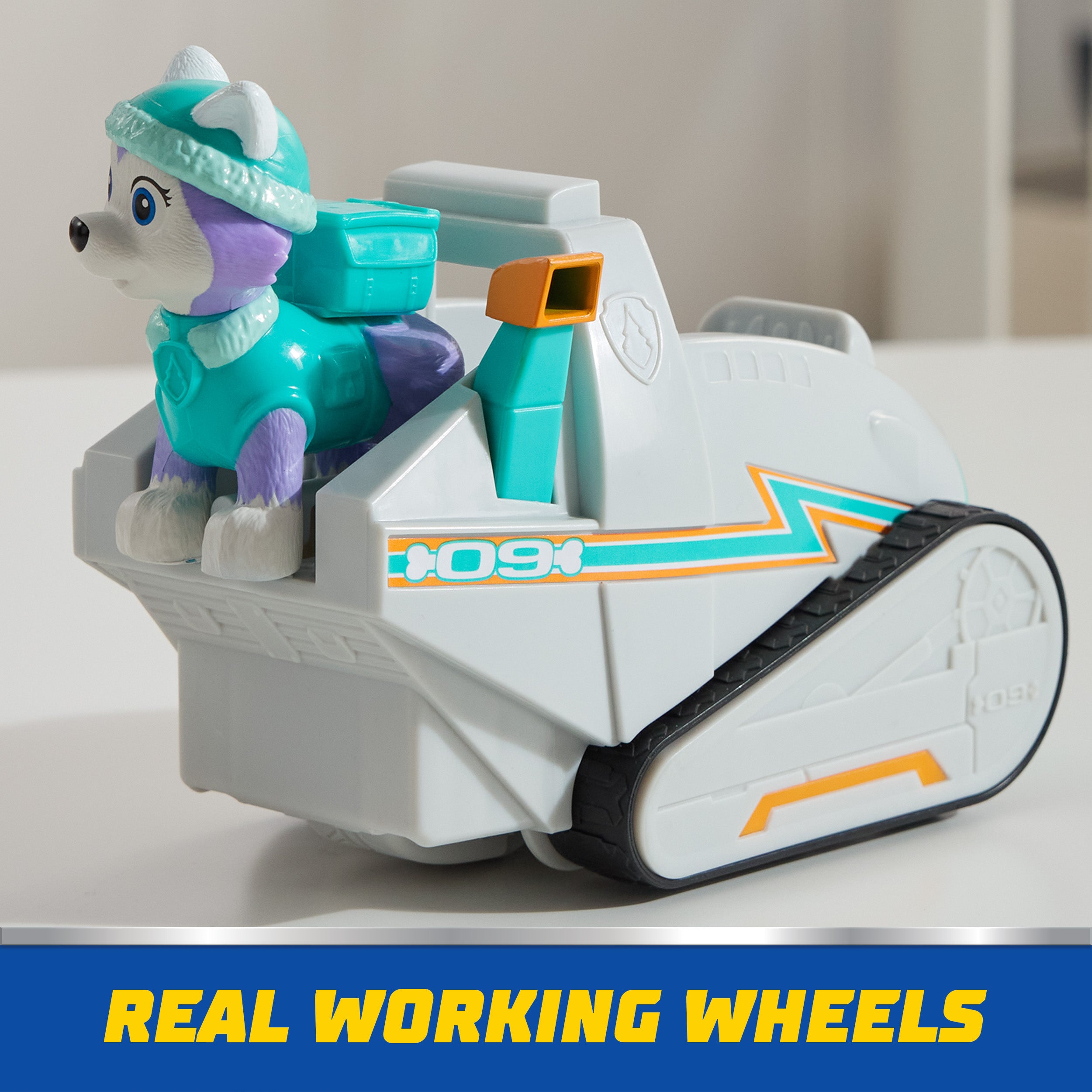 PAW Patrol, Everest’s Snow Plow, Toy Vehicle with Collectible Action Figure, Sustainably Minded Kids Toys for Boys & Girls Ages 3 and Up