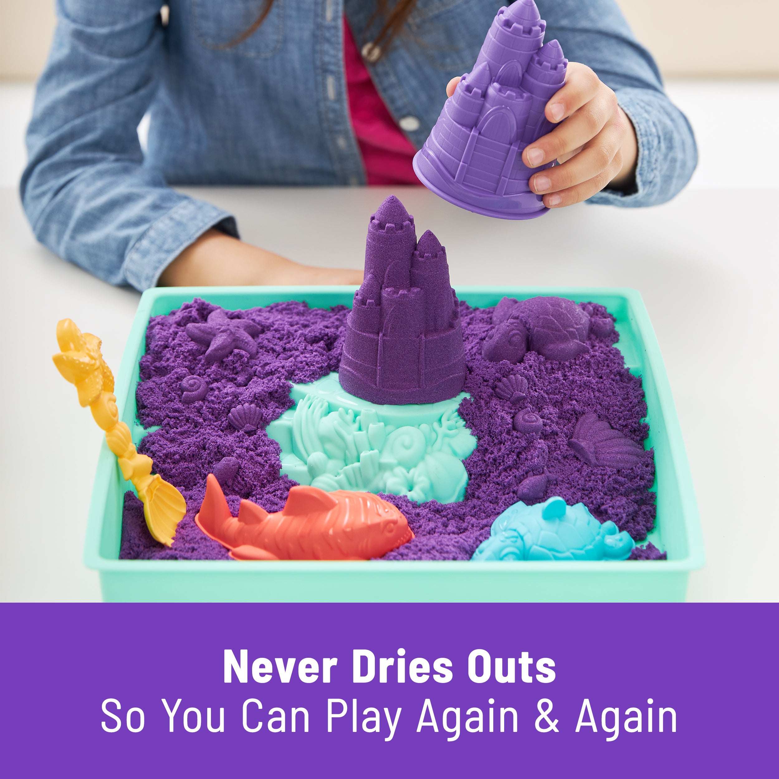Kinetic Sand, Sandbox Set with 1lb Purple Play Sand, 4 Tools & Molds, Storage, Sensory Toys for Kids Ages 3 and up