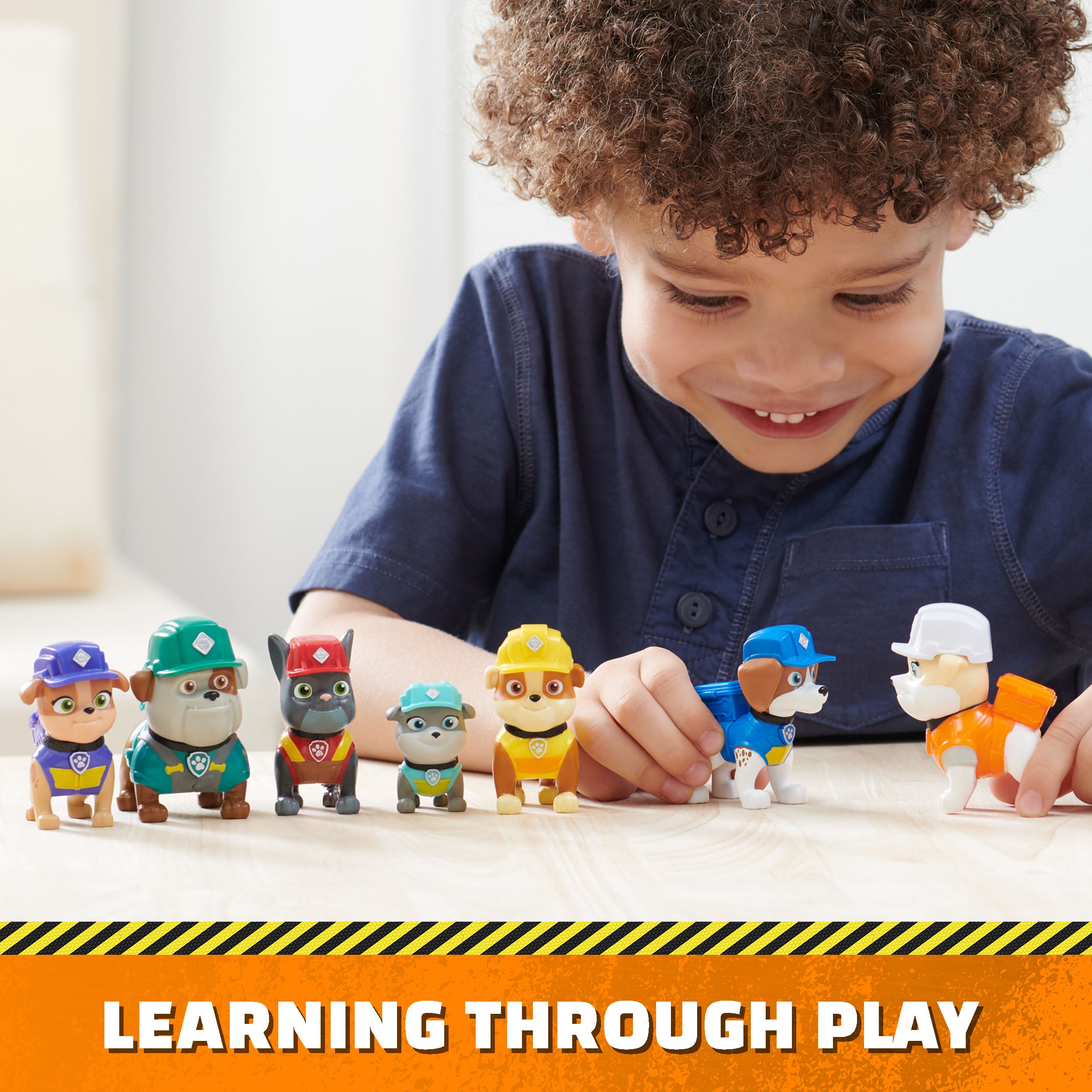 Rubble & Crew, Toy Figures Gift Pack, with 7 Collectible Action Figures, Kids Toys for Boys & Girls Ages 3+