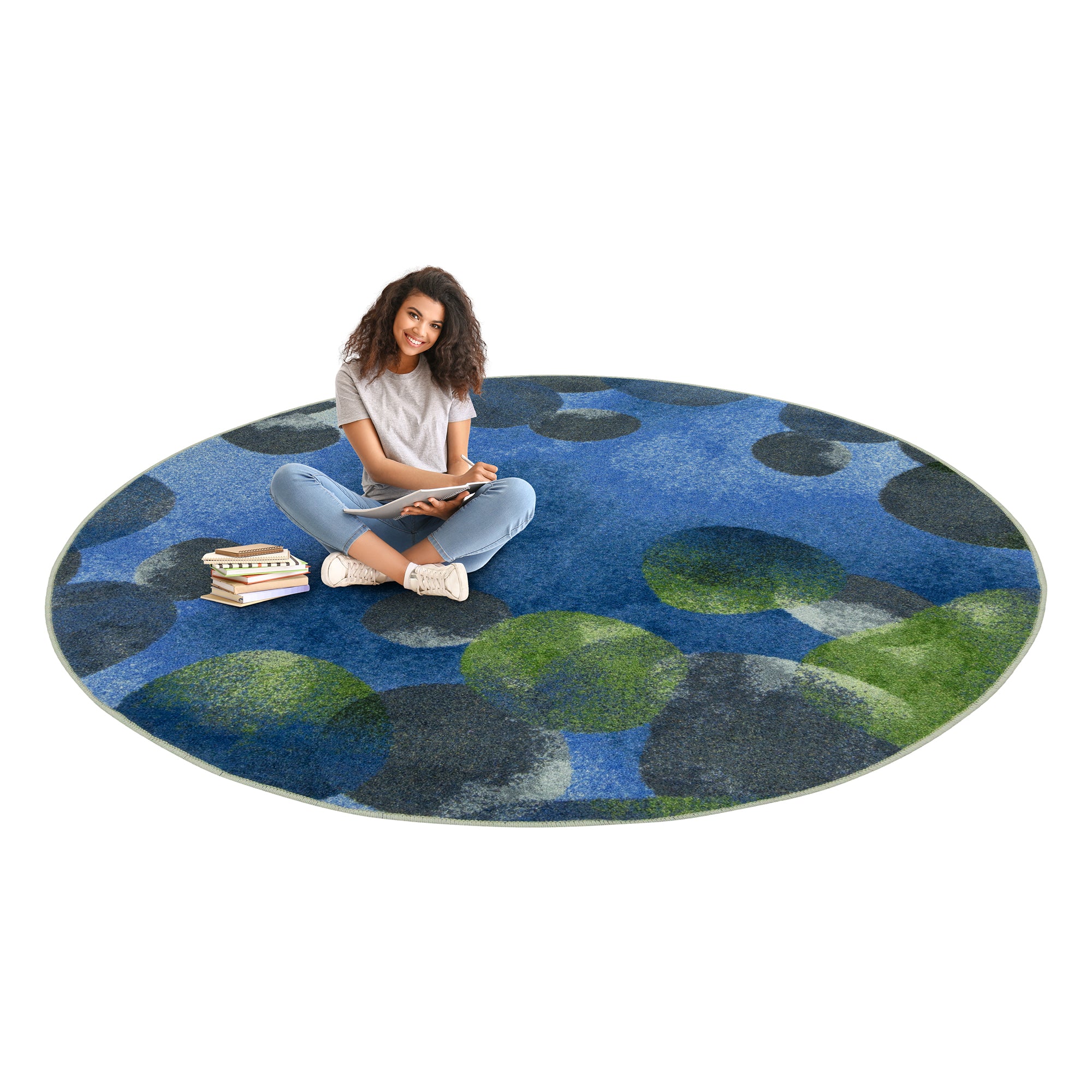 Riverstone 7'7" Round area rug in color Blue