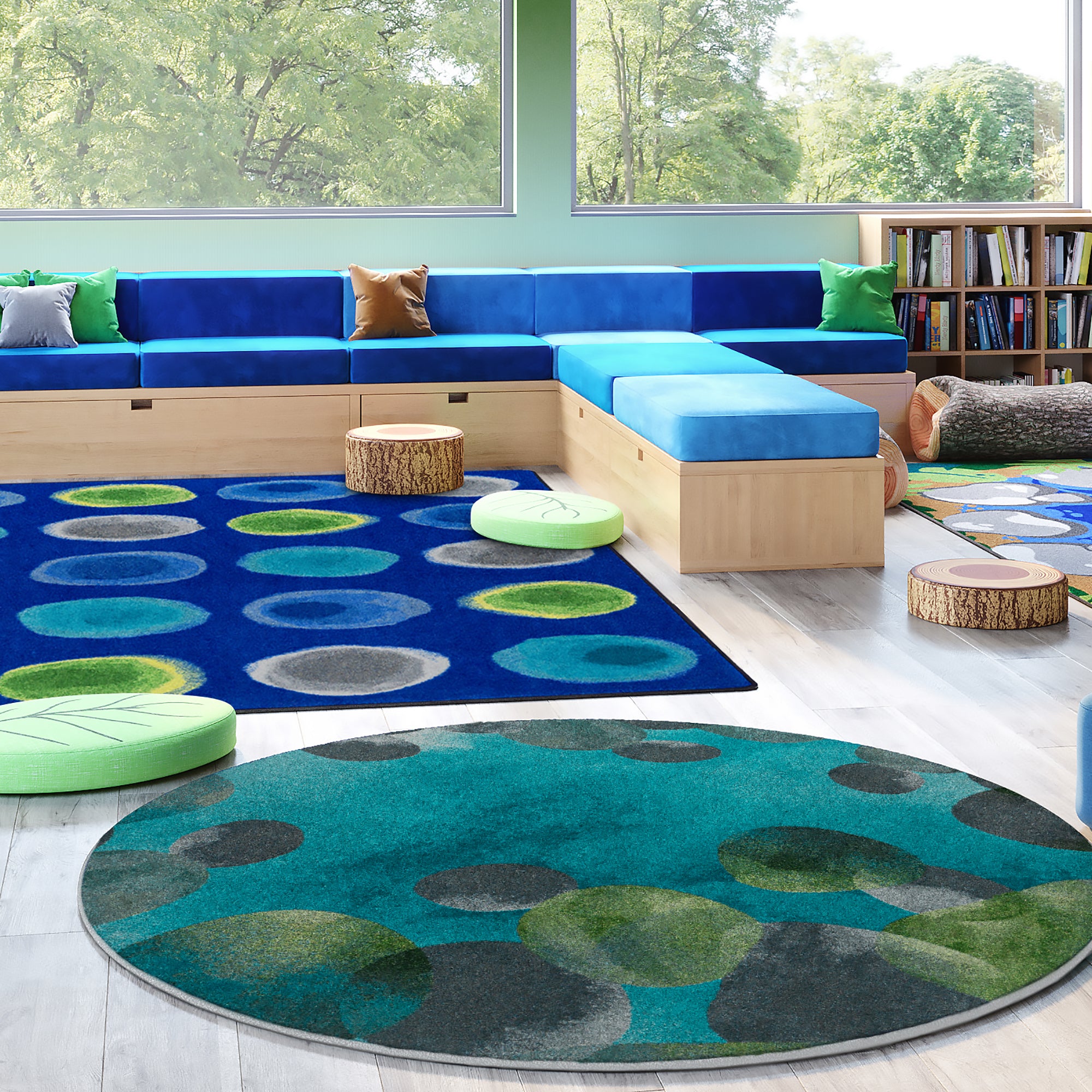 Riverstone 7'7" Round area rug in color Teal