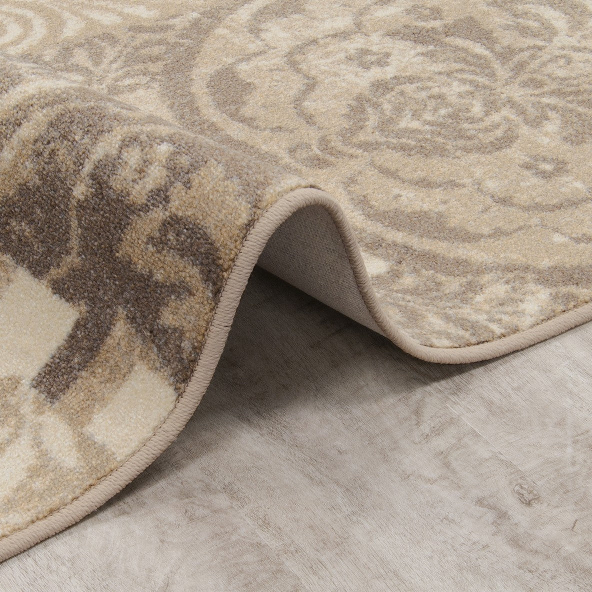 Royal Mosaic 5'4" x 7'8" area rug in color French Cream