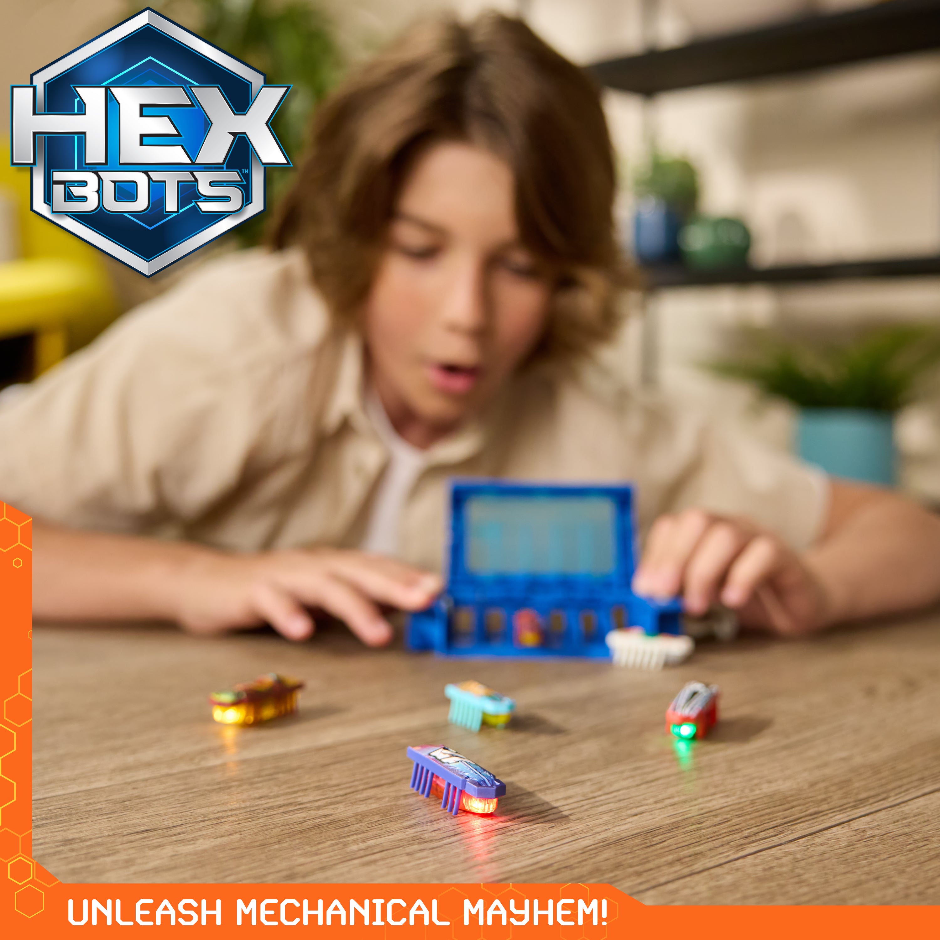 HEX BOTS Nano On-The-Go Launcher with 1 Bonus Flash Nano, Autonomous Mini Robot Sensory Toy and Carrying Case, Toy Playsets for Kids Ages 3 and up