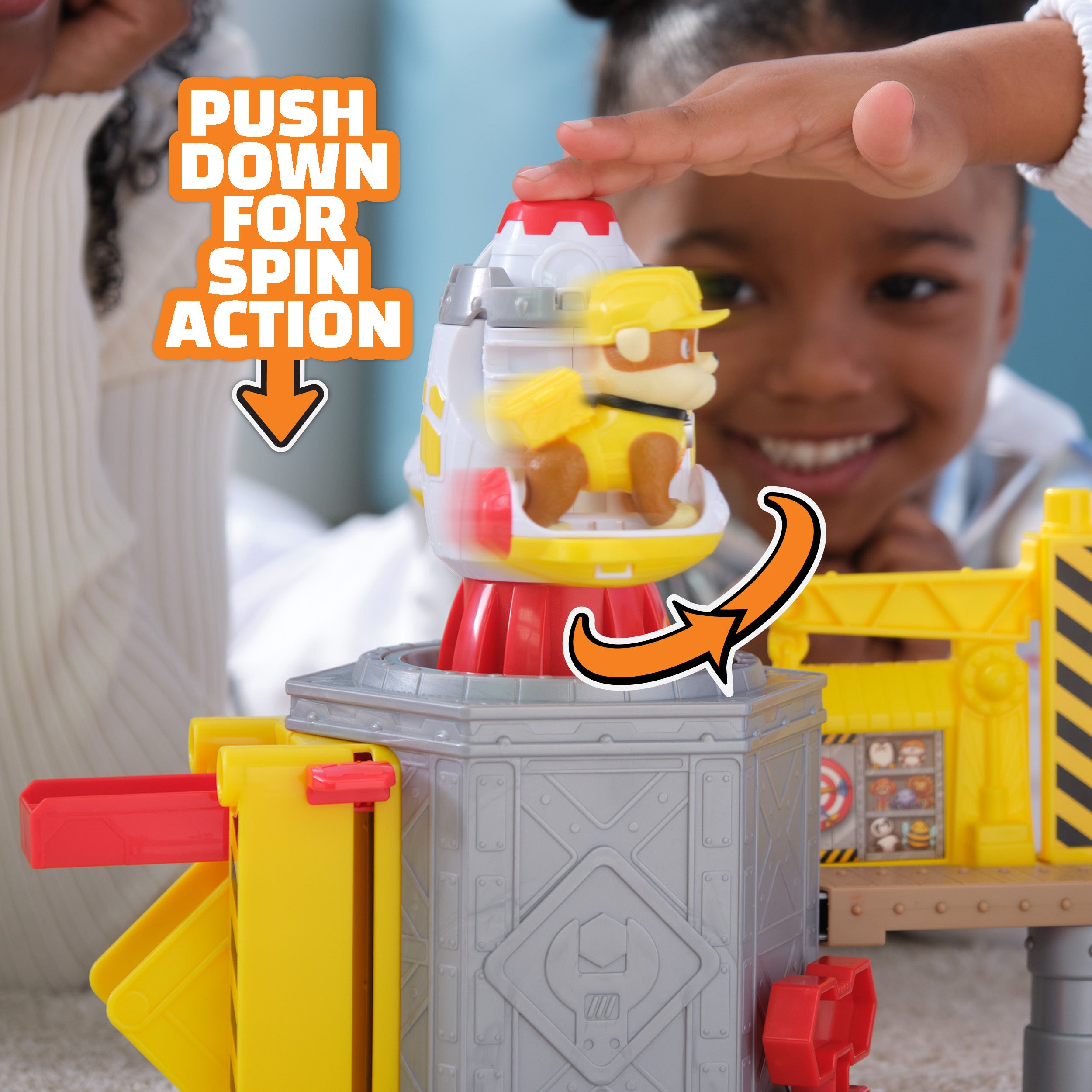 Rubble & Crew, Launch & Spin Spaceship Playset with Rubble Toy Figure in Construction Uniform, Kids Toys for Boys & Girls Ages 3 and up