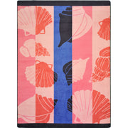 Seashell Lagoon 5'4" x 7'8" area rug in color Multi