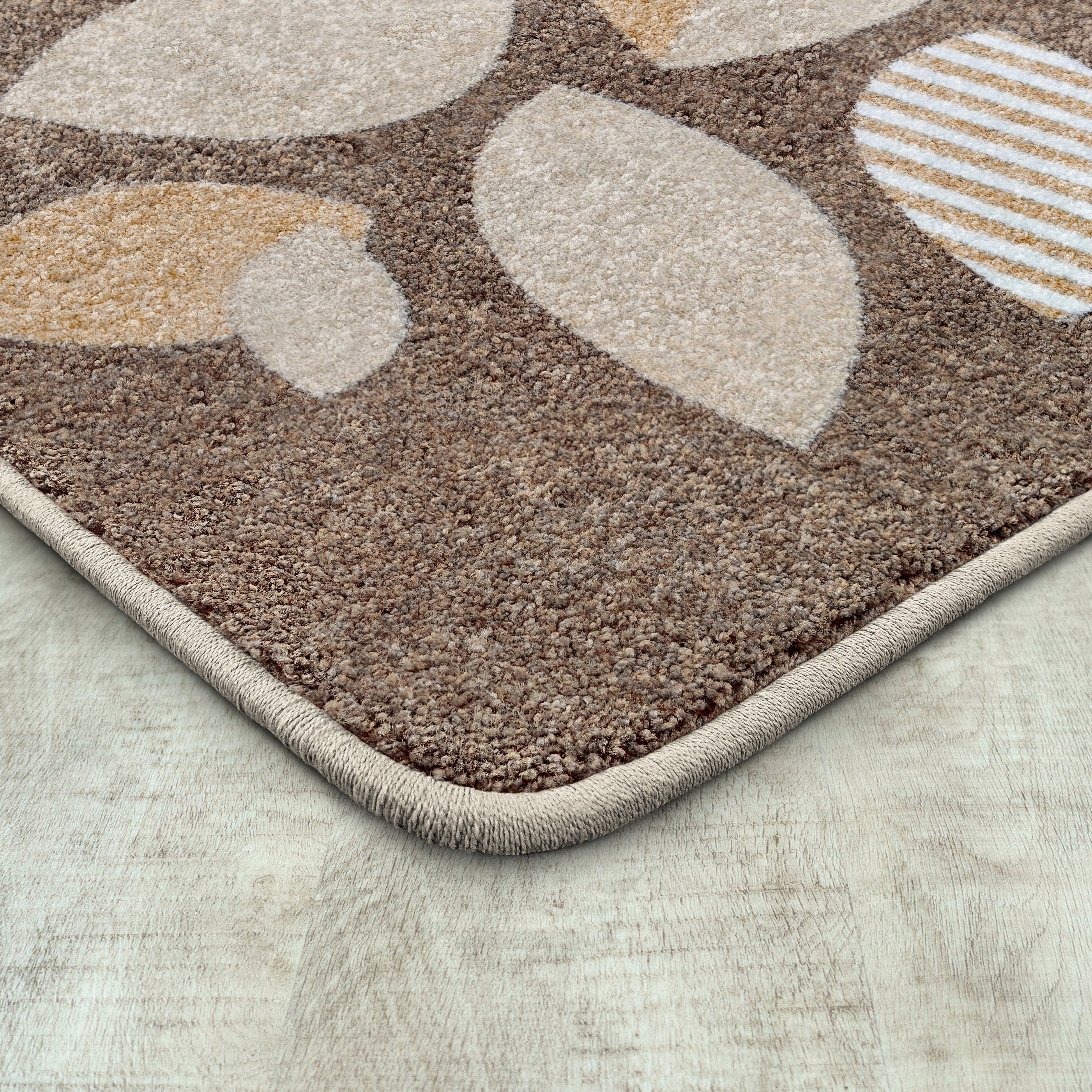 Shady Grove 7'8" x 10'9" area rug in color Neutral