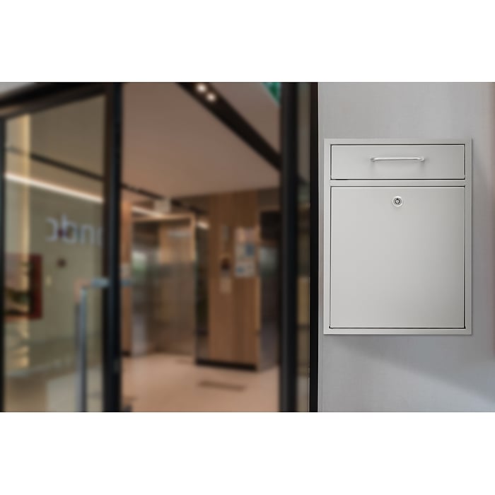 Medium Wall Mountable Mailbox with Key Lock