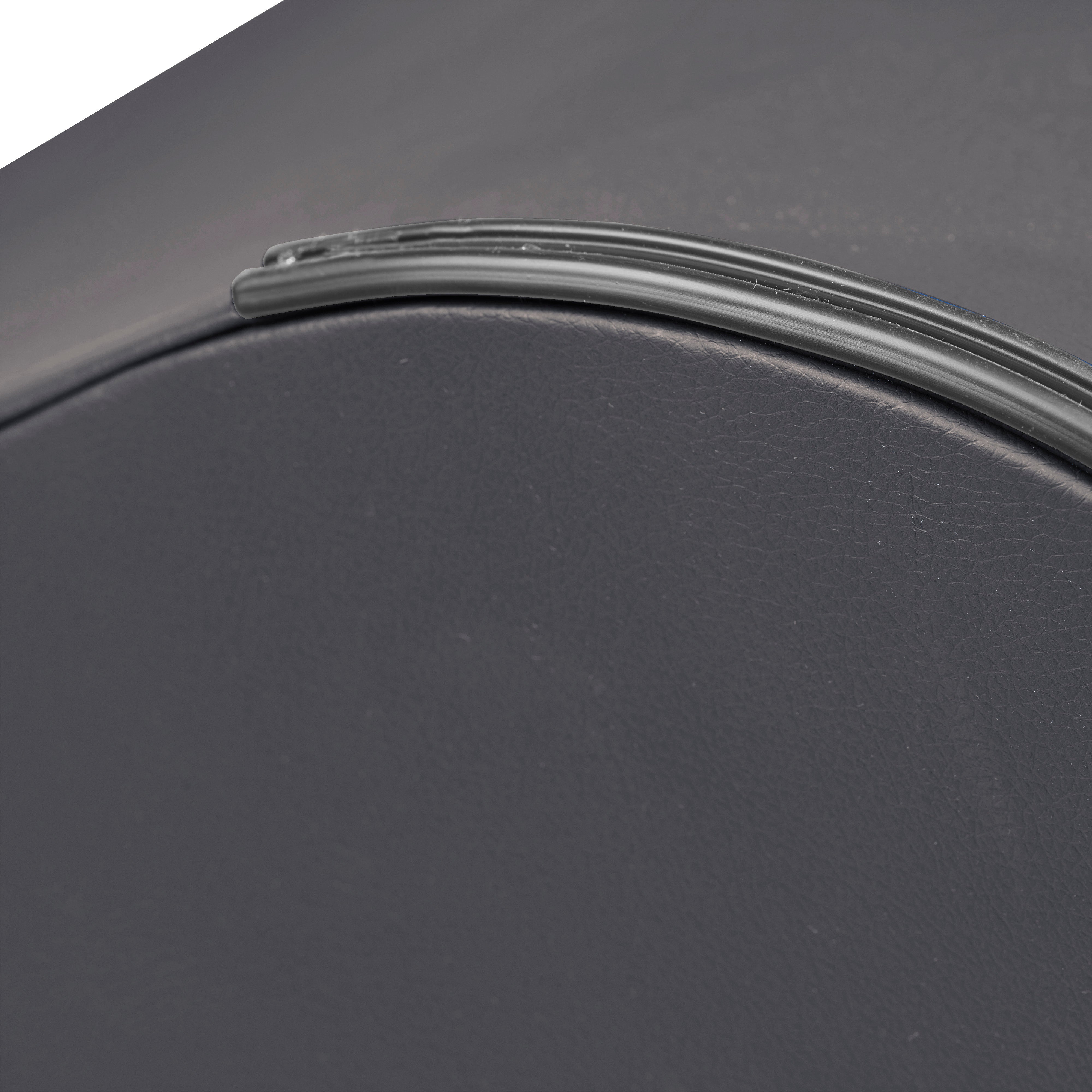 Horizontal Soft Rocker - Black