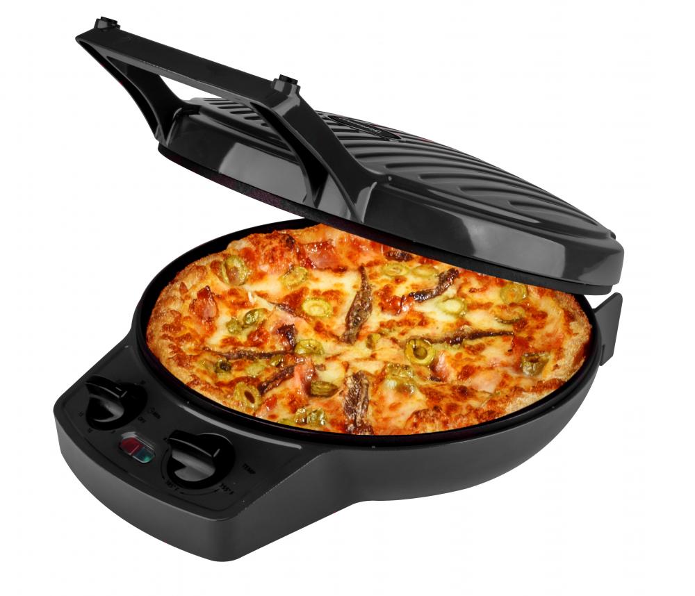 Courant Courant 12 Inch Electronic Pizza Maker w/ Dial, Opens 180°, Black