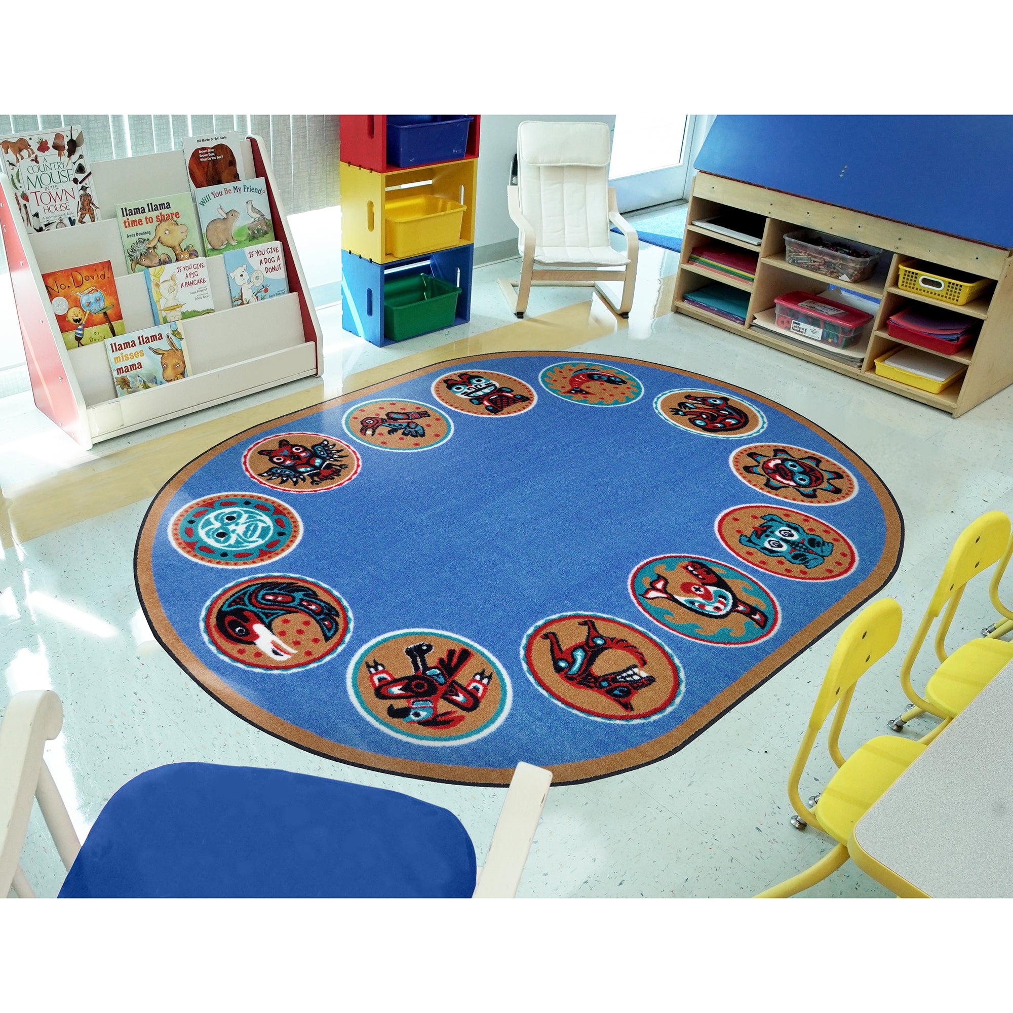 The Circle 7'8" x 10'9" Oval area rug in color Multi