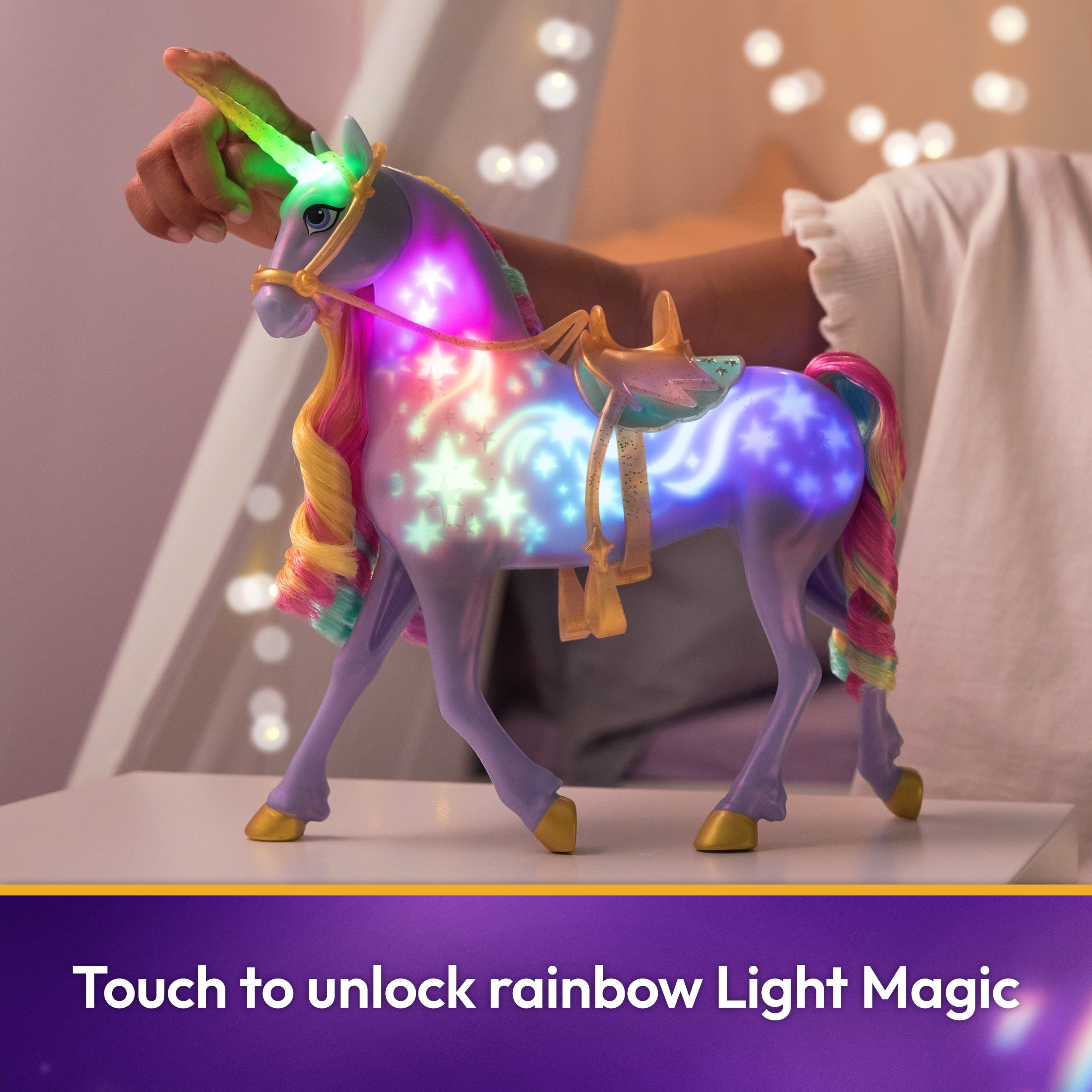Unicorn Academy, Interactive Rainbow Light-up Wildstar Unicorn Toy with Lights, Sounds & Music, Dolls & Unicorn Toys for Girls Ages 4 and up