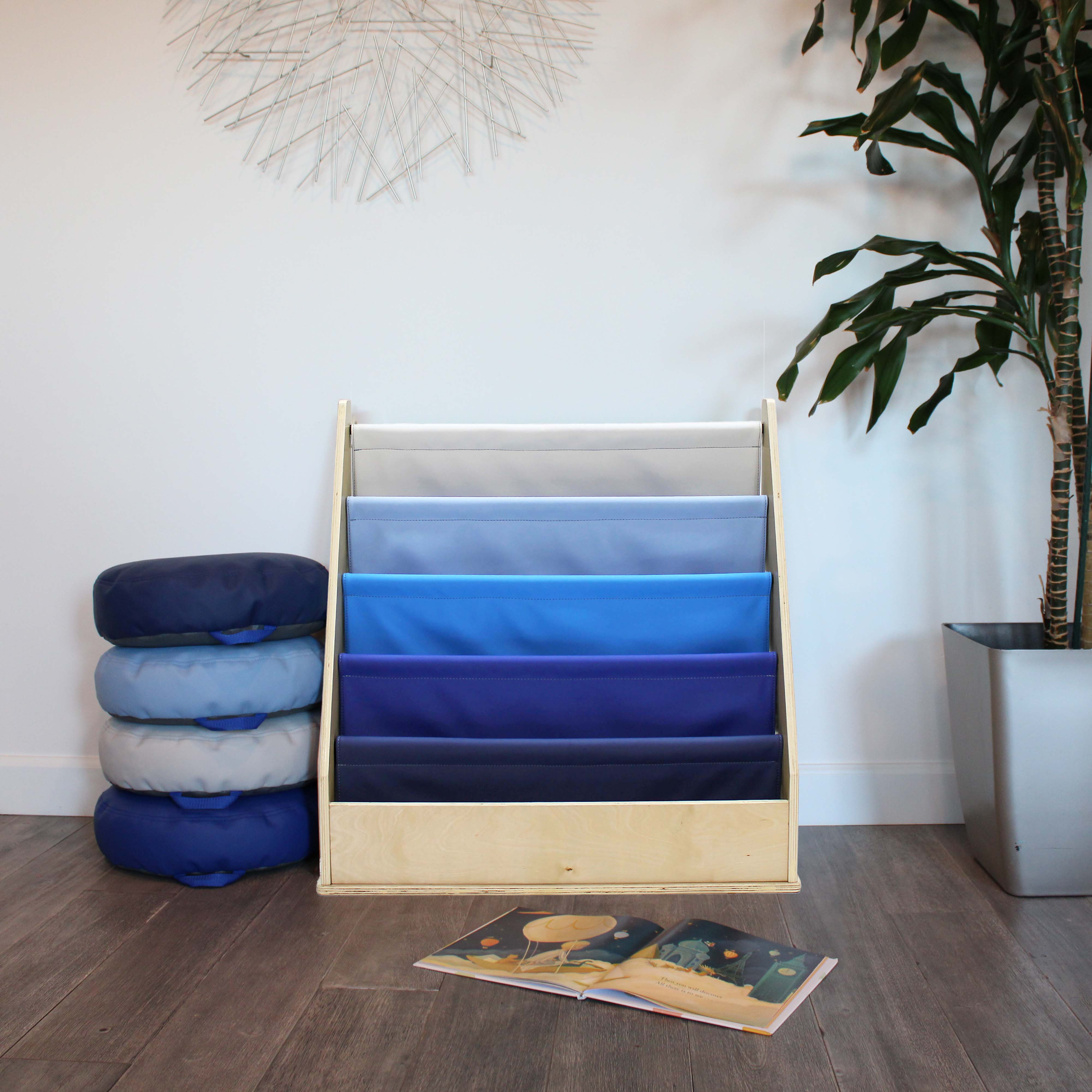 Birch Sling Book Display - Navy/Powder Blue
