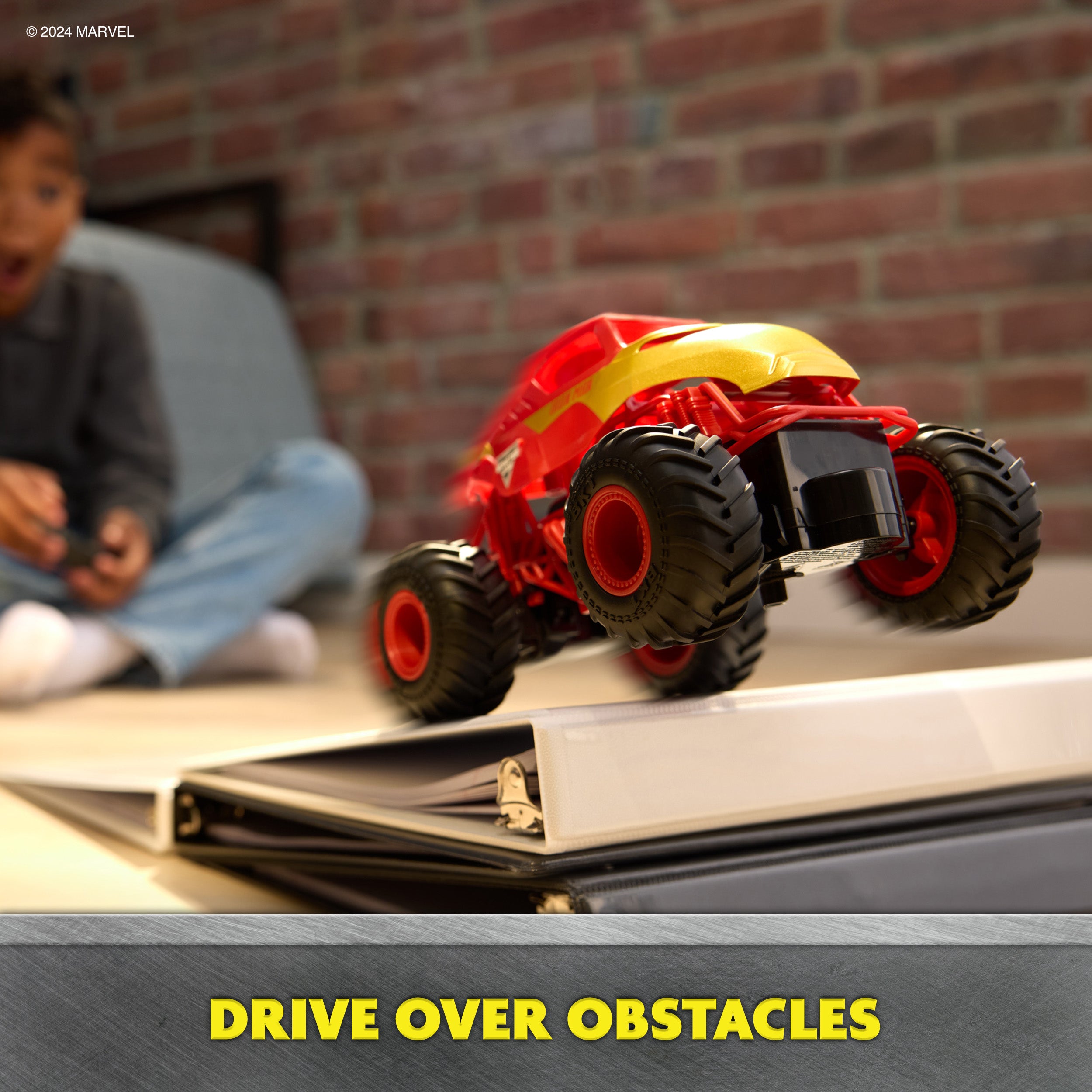 Monster Jam, Marvel Iron Man RC Monster Truck, 1:24 Scale, Kids Toys for Boys and Girls Ages 3 and up