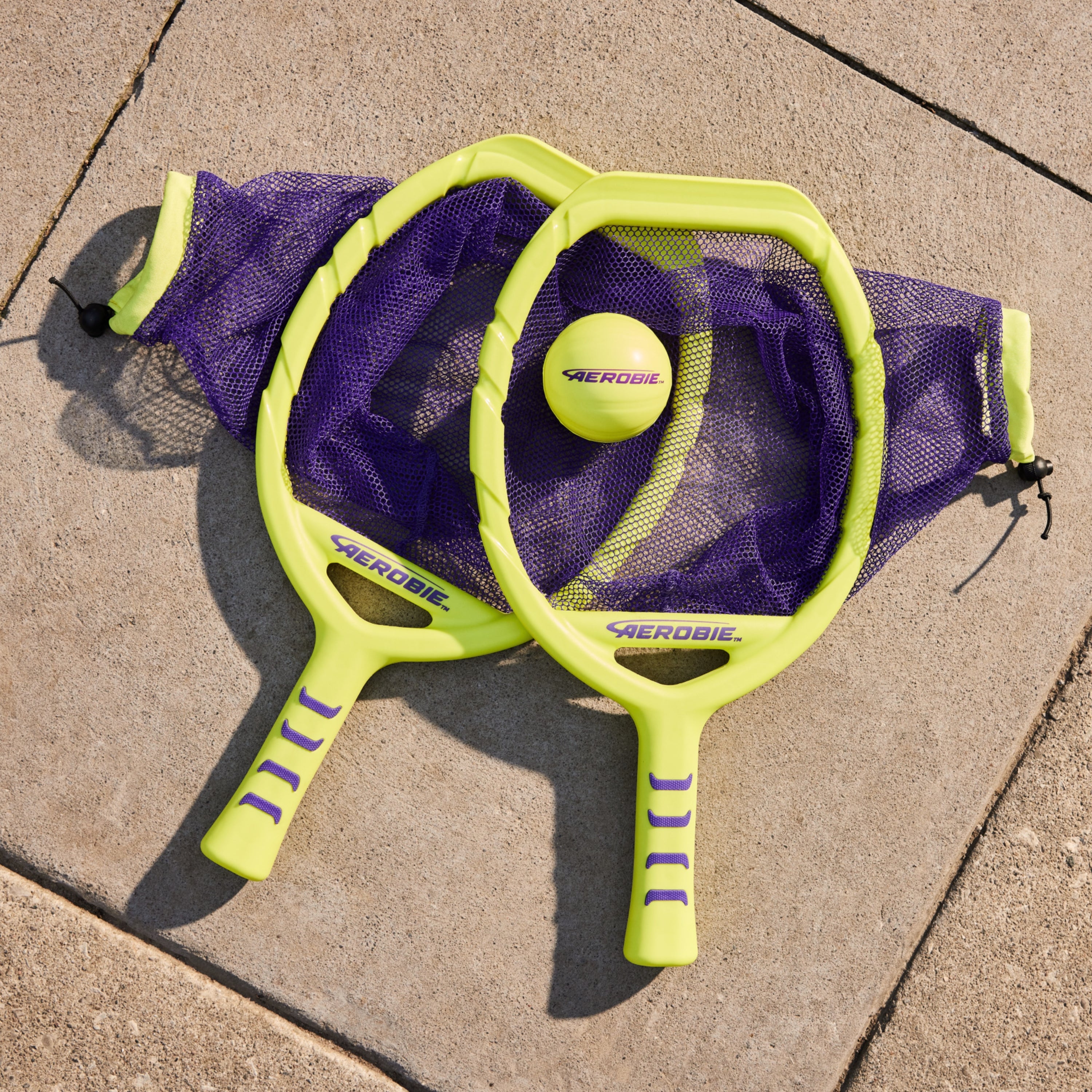Aerobie Flingo Catch & Throw Outdoor Games for Kids & Adults, Toss and Catch Ball Set for Summer Games, Backyard, Camping and Beach Games for Kids Ages 8 & Up