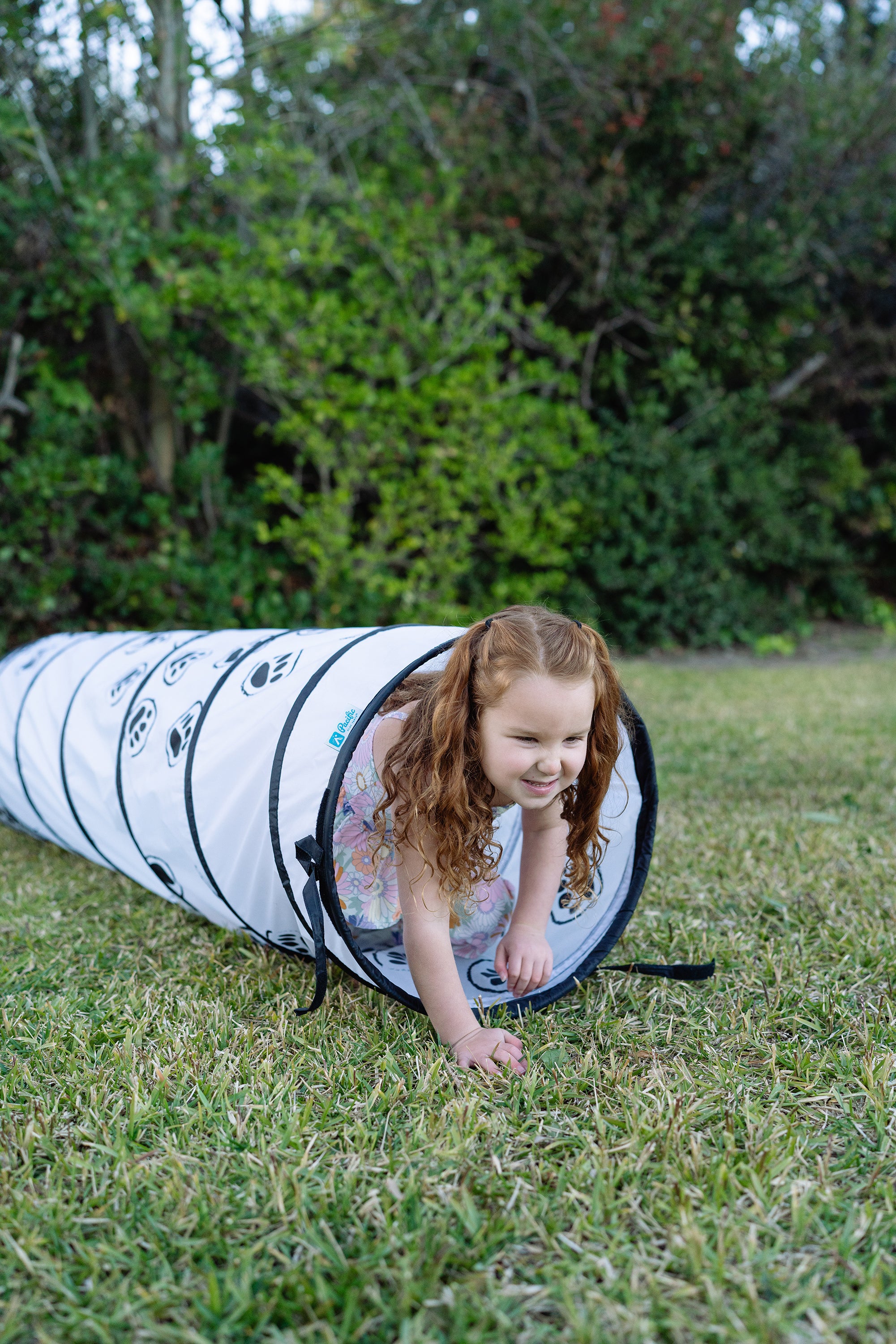 Panda Paw 6' Play Tunnel