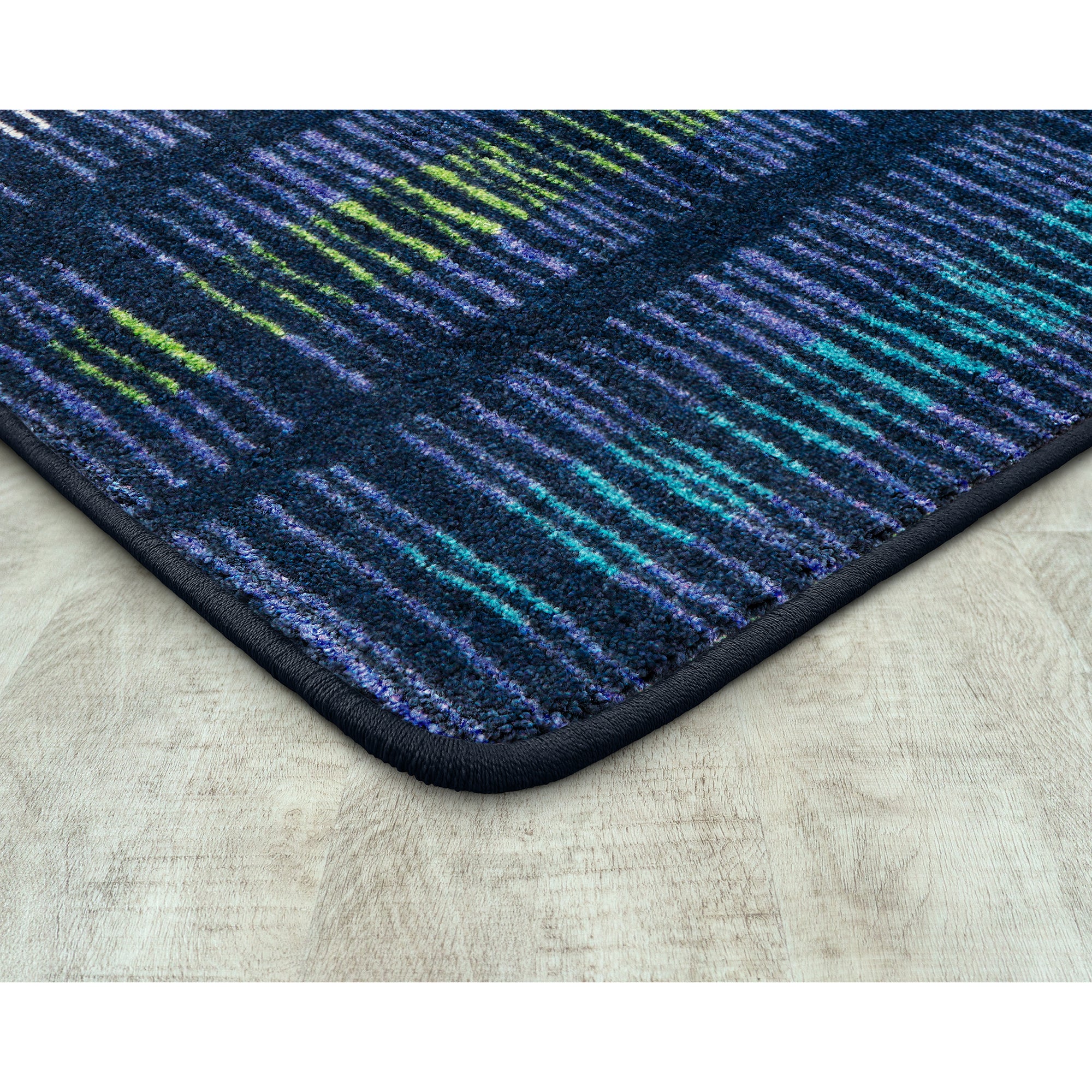 Verve 3'10" x 5'4" area rug in color Violet