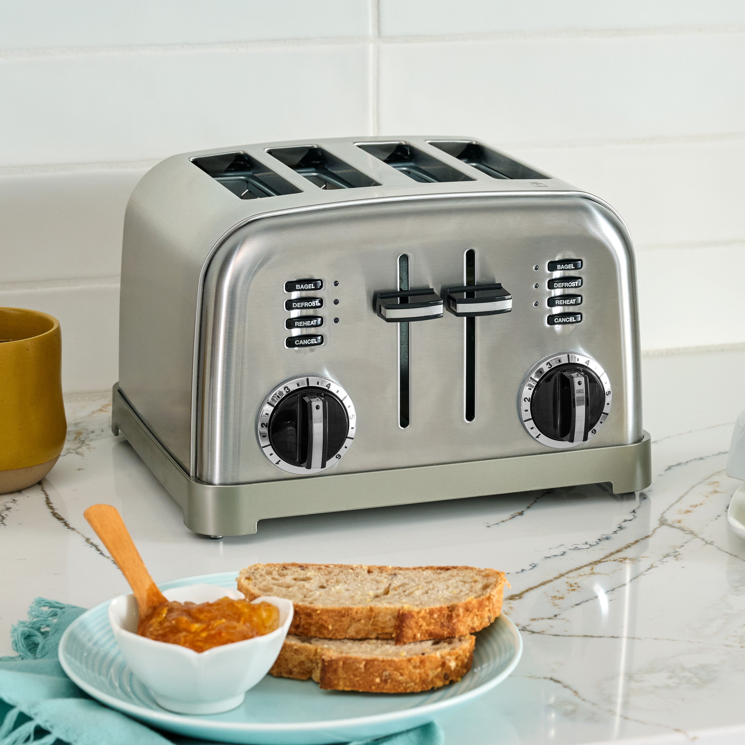4 Slice Metal Classic Toaster - Brushed Stainless P1