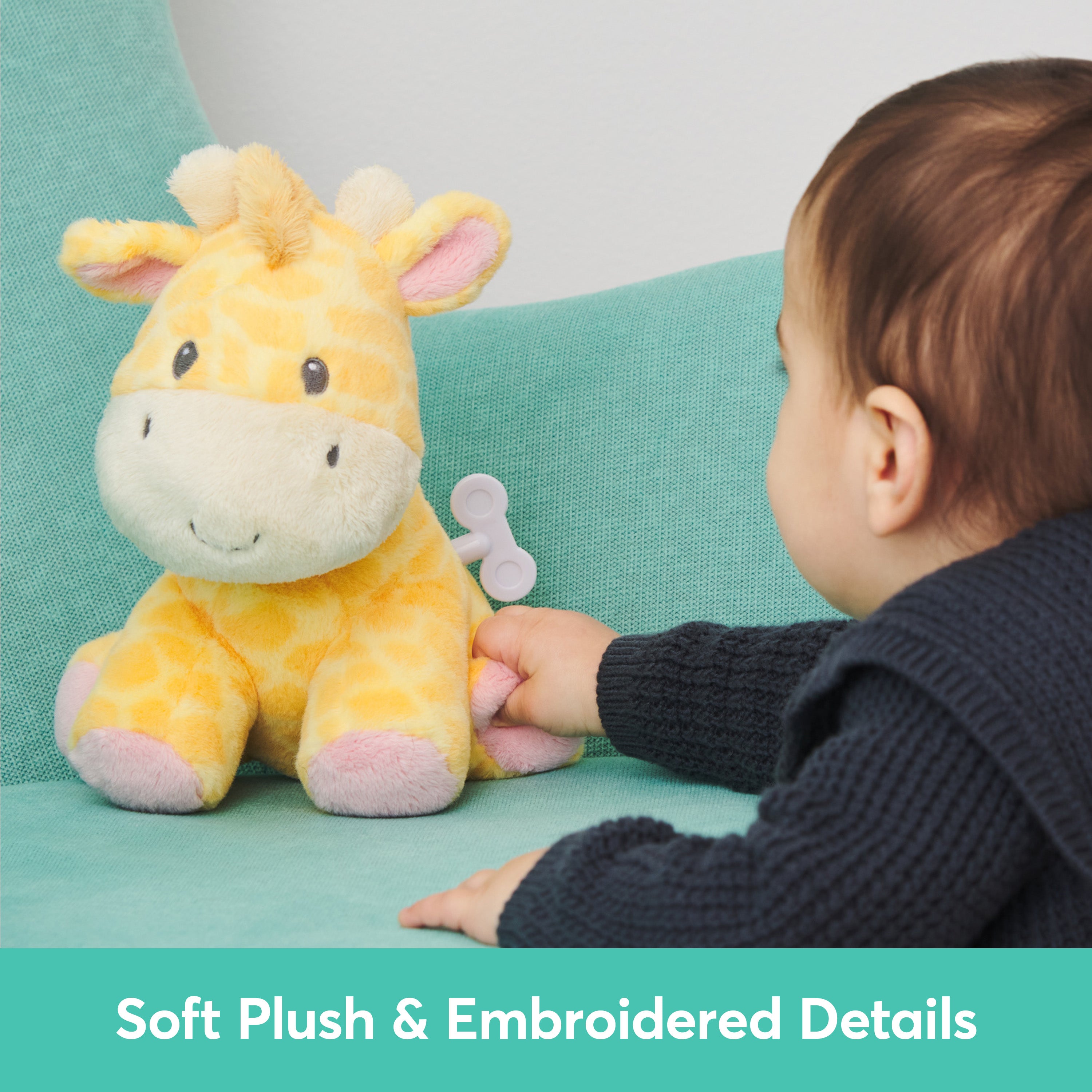 Baby GUND Safari Friends Giraffe Keywind Musical Plush, Plays Brahms’ Lullaby, Stuffed Animal Sensory Toy for Ages 10 Months and Up, Yellow, 9”