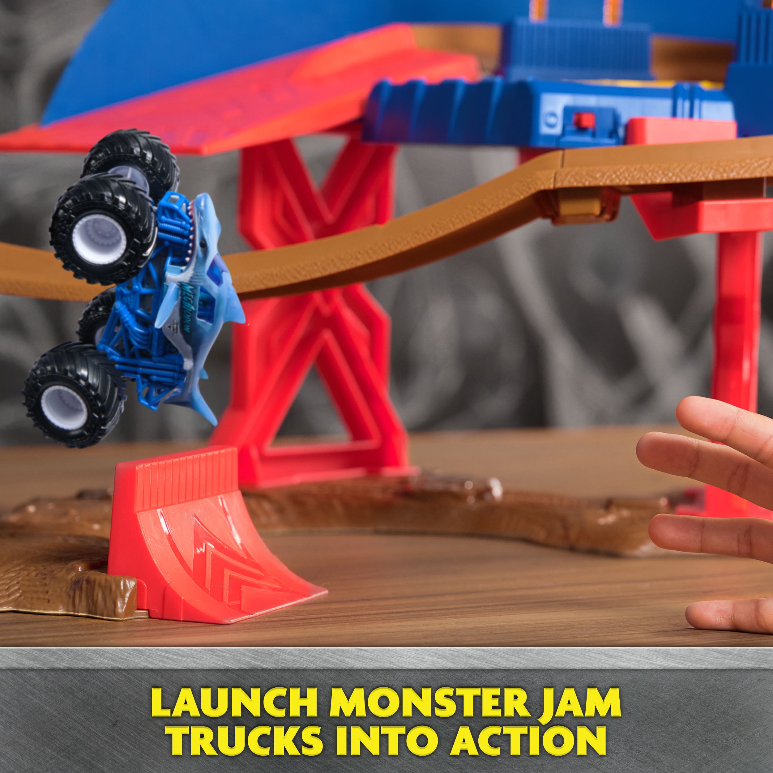 Monster Jam, Supercharge Speedway Playset, Megalodon and El Toro Loco Die-Cast Monster Trucks, Light Up World Finals Track Kids Toys for Boys Ages 3+