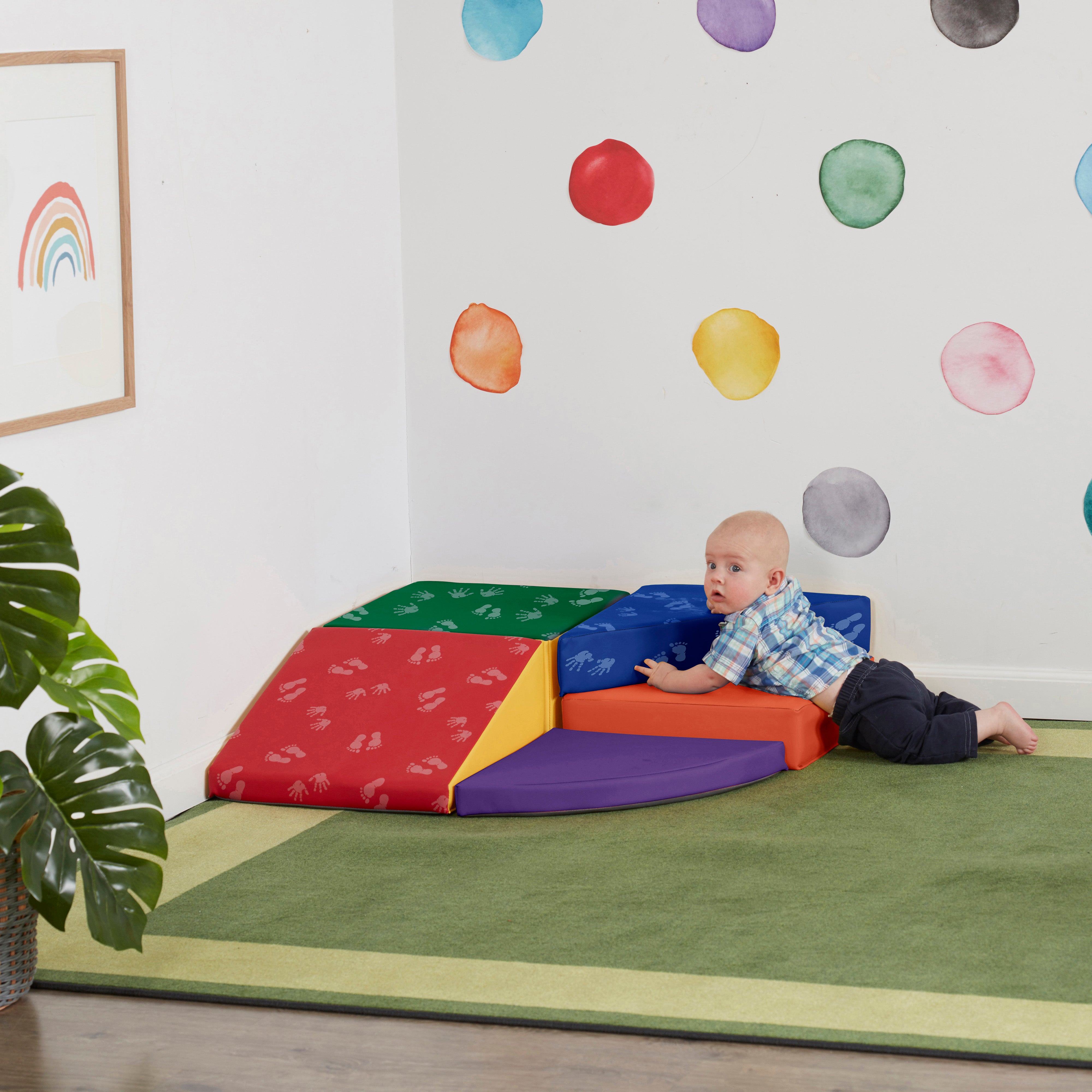 SoftZone Junior Tiny Twisting Climber - Hands and Feet