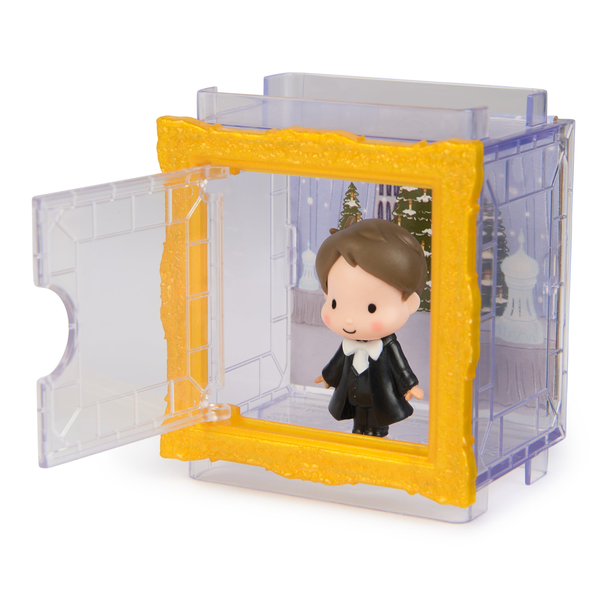Wizarding World Harry Potter, Micro Magical Moments Year 4 Surprise Blind Box Figure & Display Case Styles May Vary, 1.5-inch, Kids Toys for Ages 6+