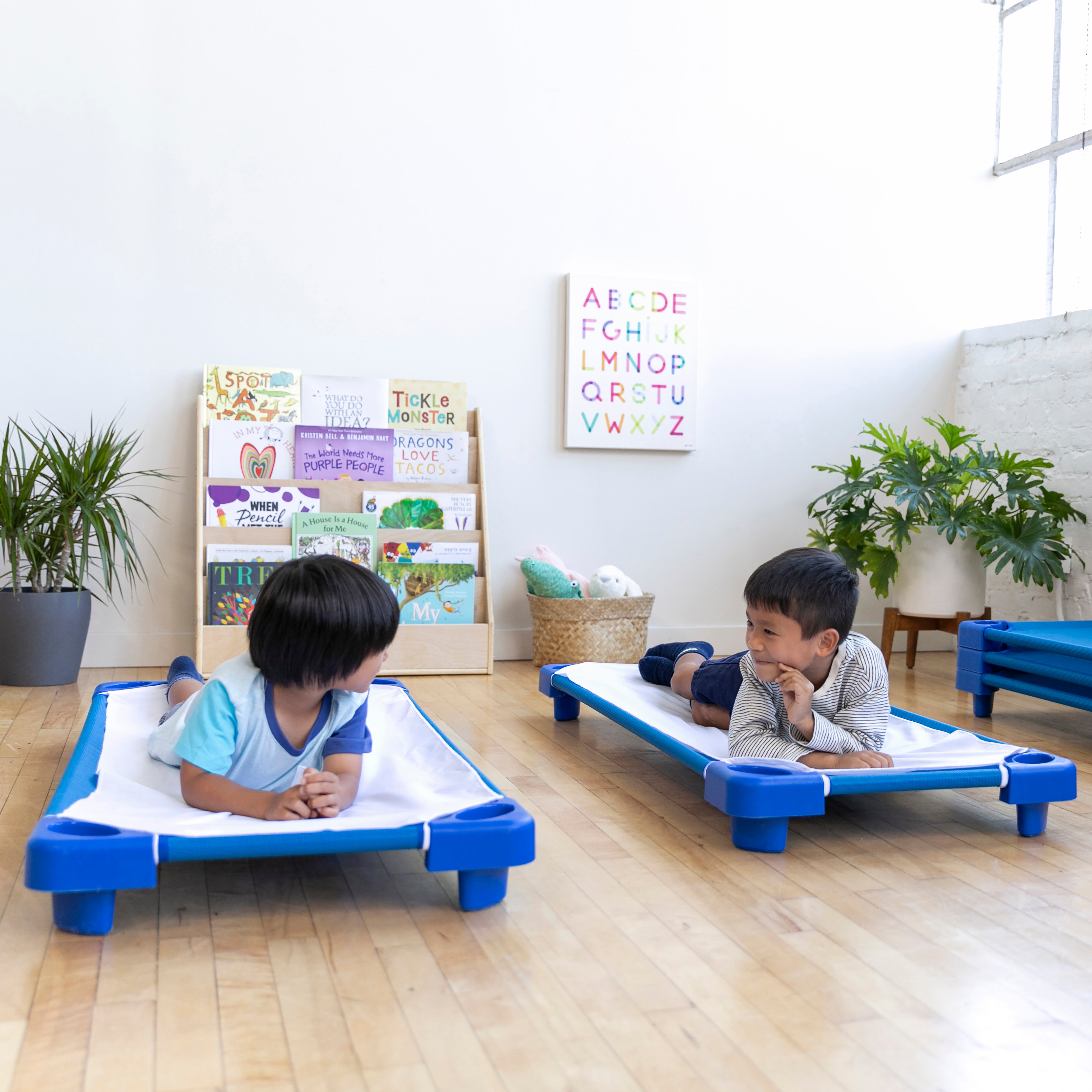 Stackable Kiddie Cot Standard with Sheet Ready-to-Assemble 6-Pack - Blue