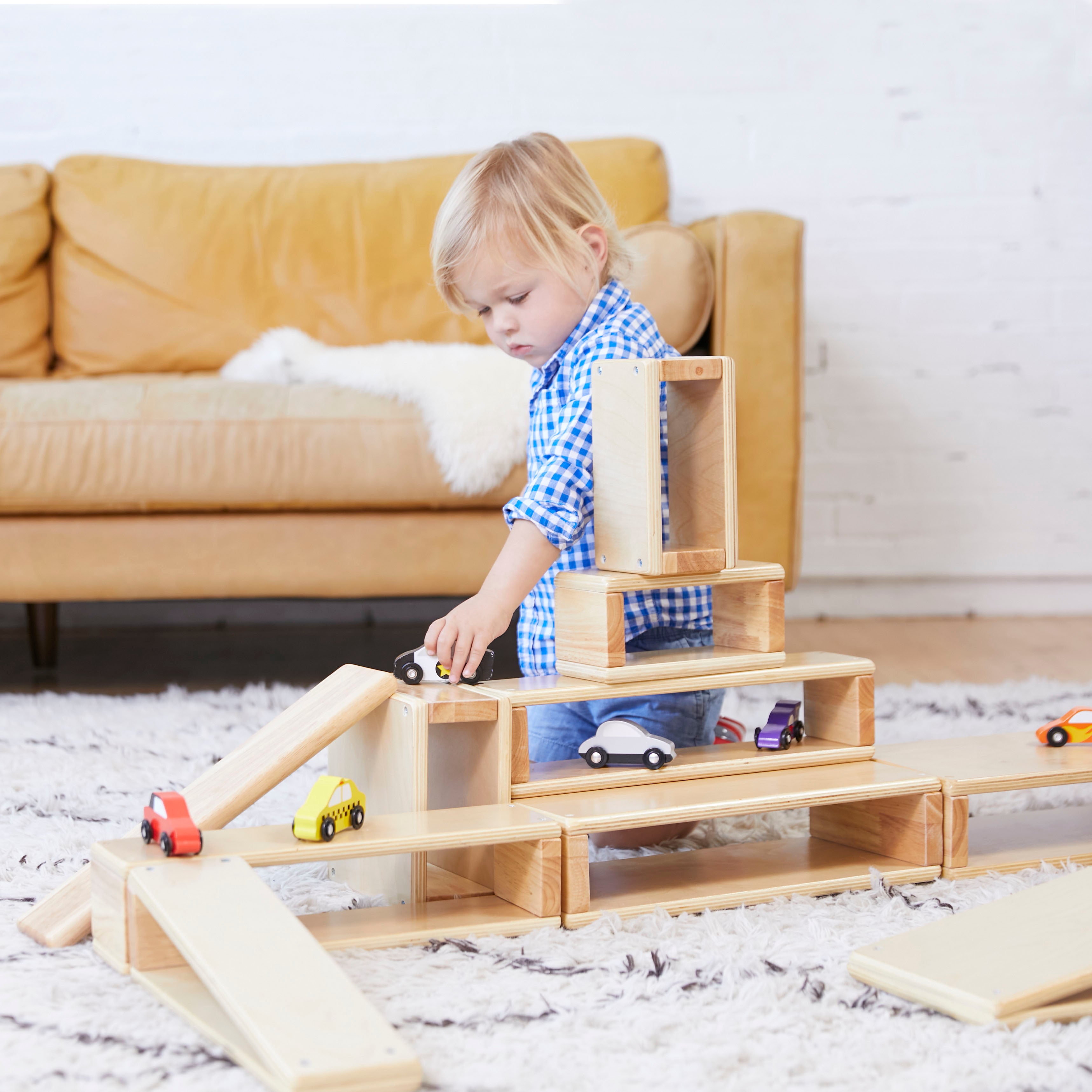 Wooden Hollow Blocks 18-Piece Set - Natural