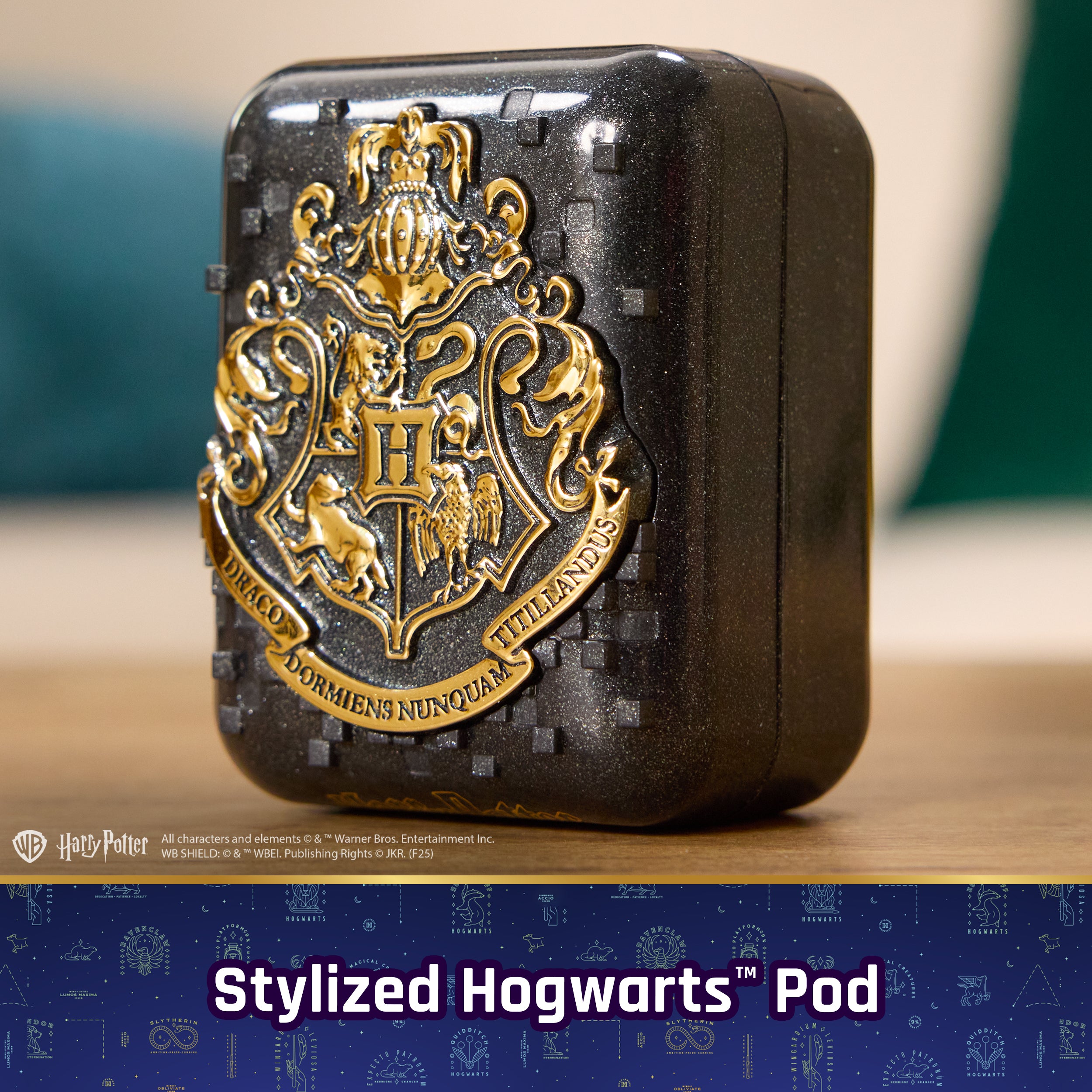 Wizarding World Harry Potter, Bitzee Interactive Toy with 20 Characters Inside, Reacts to Swipes, Tilts & Taps, Digital Pet Kids Toys for Girls & Boys