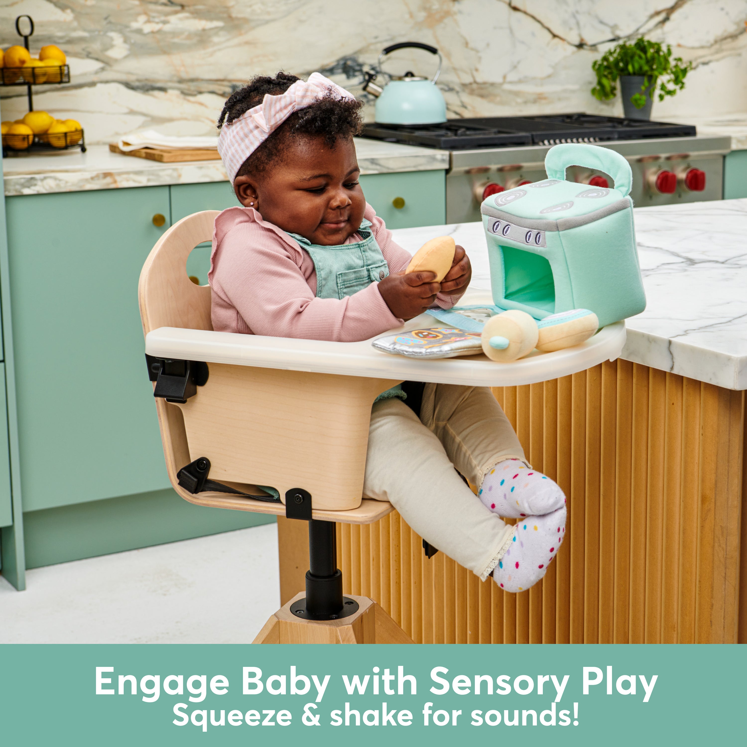 Baby GUND My First Baking Plush Playset with Sounds, Rattle, Squeaks and Crinkles, Ultra Soft Plush Sensory Toy for Babies and Newborns