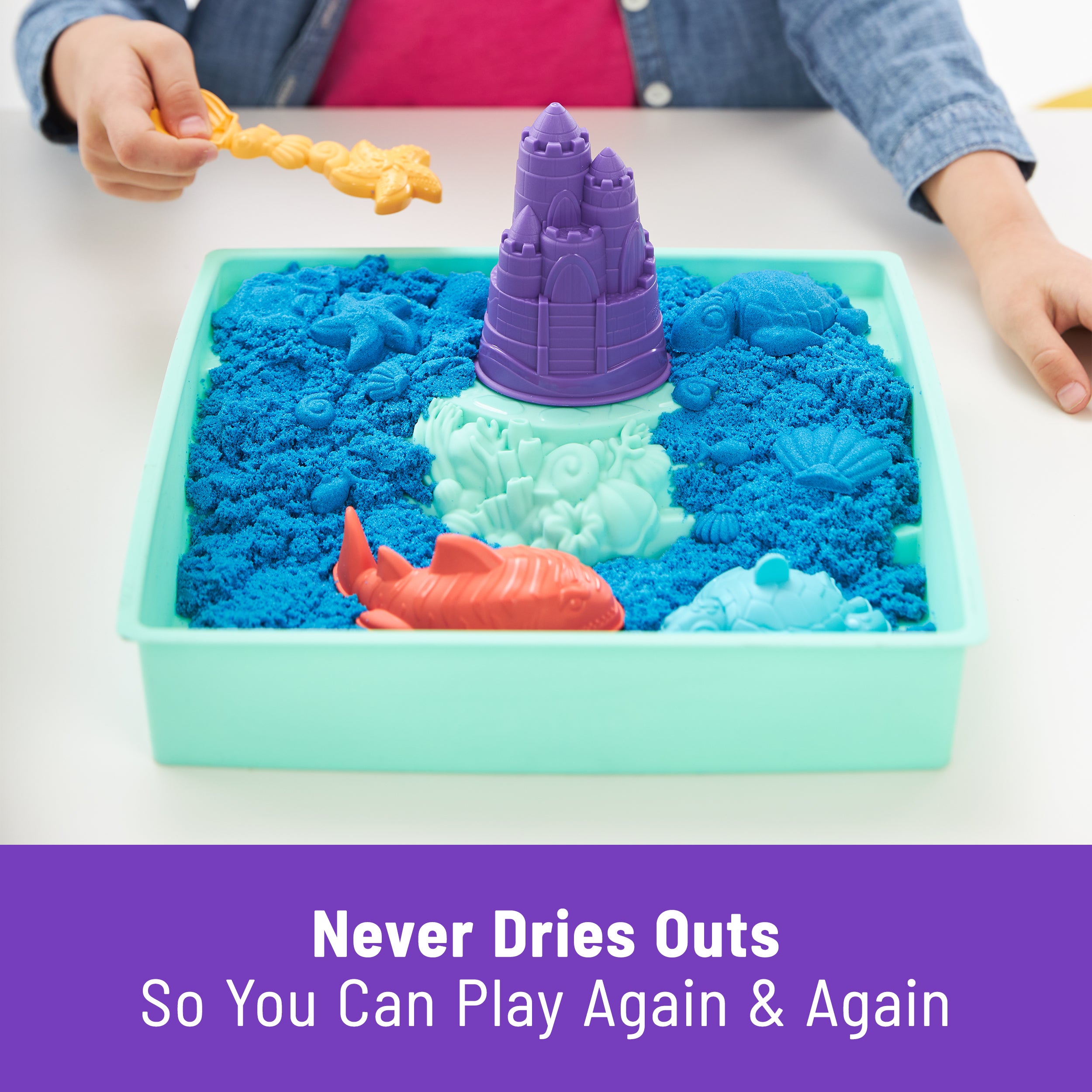 Kinetic Sand, Sandbox Set with 1lb Blue Play Sand, 4 Tools & Molds, Storage, Sensory Toys for Kids Ages 3 and up