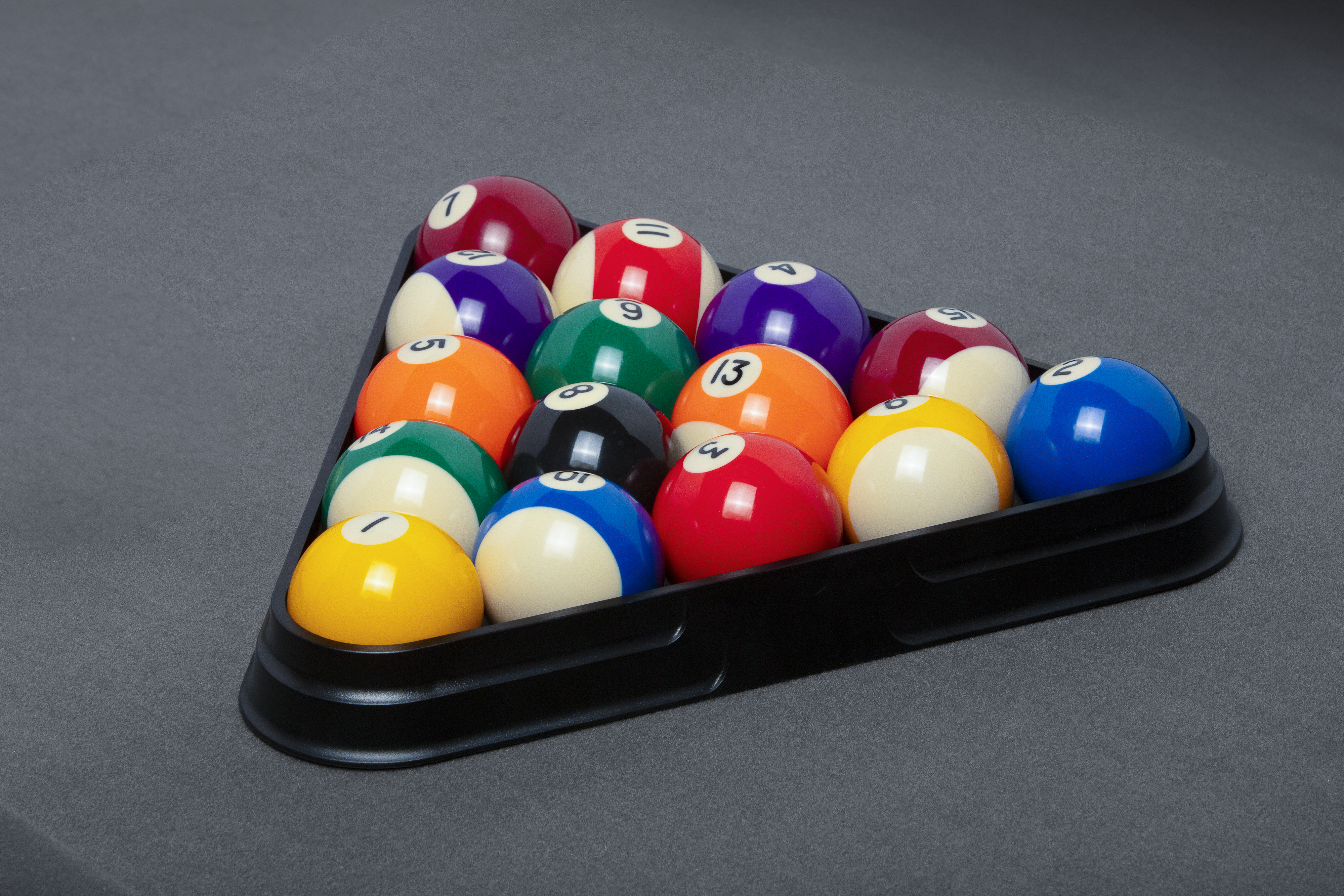 Mizerak Deluxe Billiard Ball Set Diameter 5 Inch, Set Includes 15 Pool Balls And 1 Cue Ball