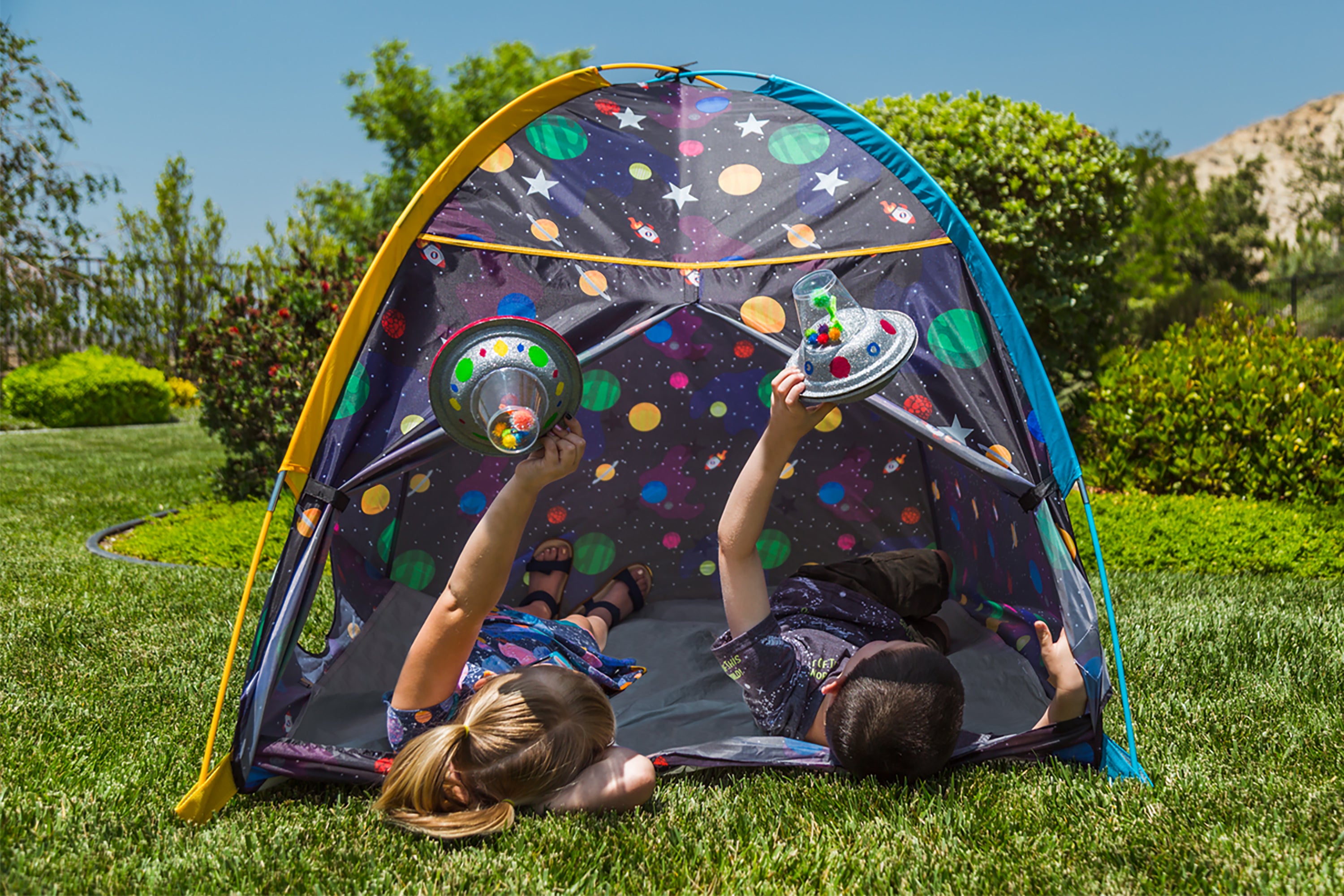Glow-in-the-Dark Galaxy Dome Tent