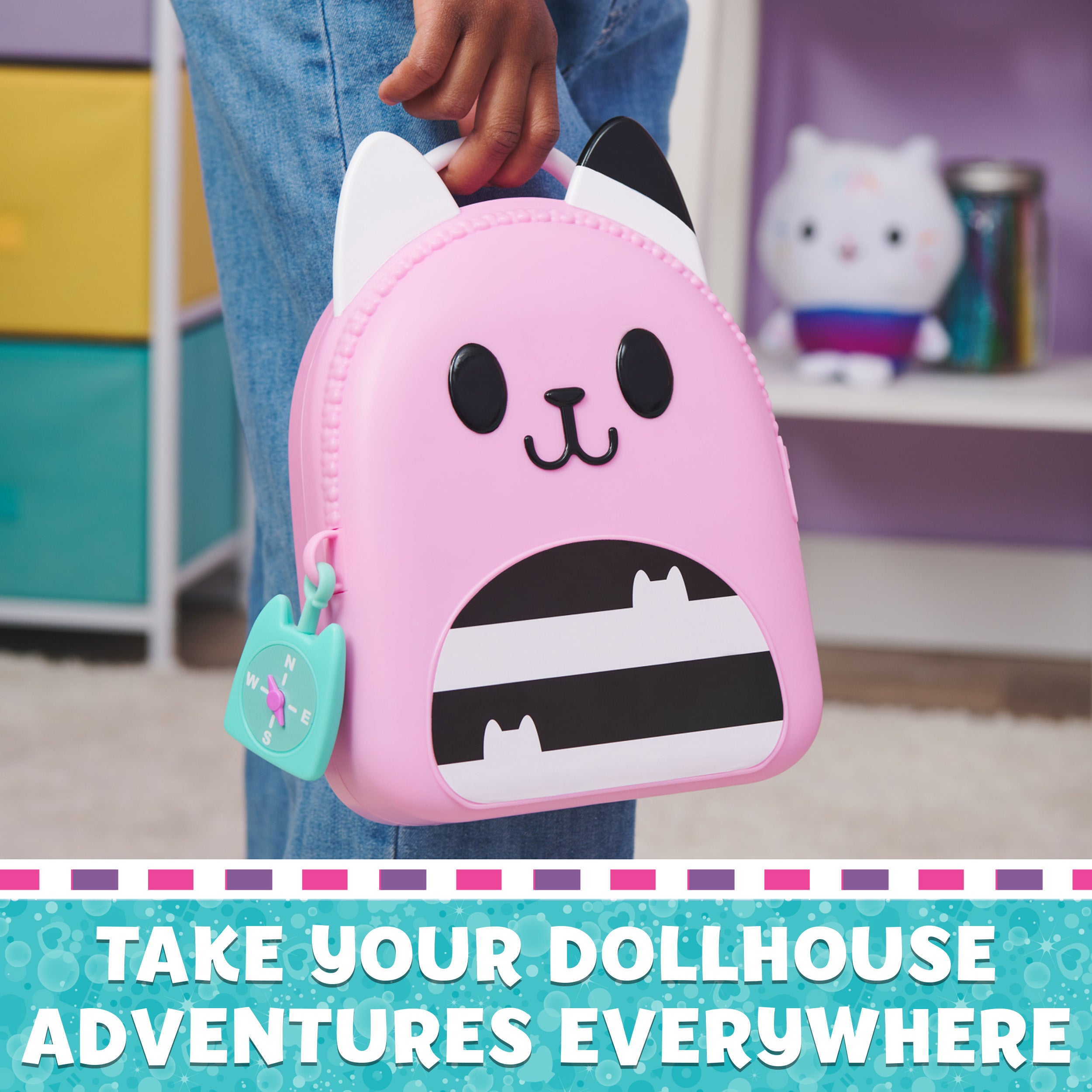 Gabby’s Dollhouse, Gabby Girl On-The-Go Travel Set, Pretend Play Travel Toys, Toy Passport, Toy Phone and Compass Charm, Kids Toys for Girls & Boys 3+