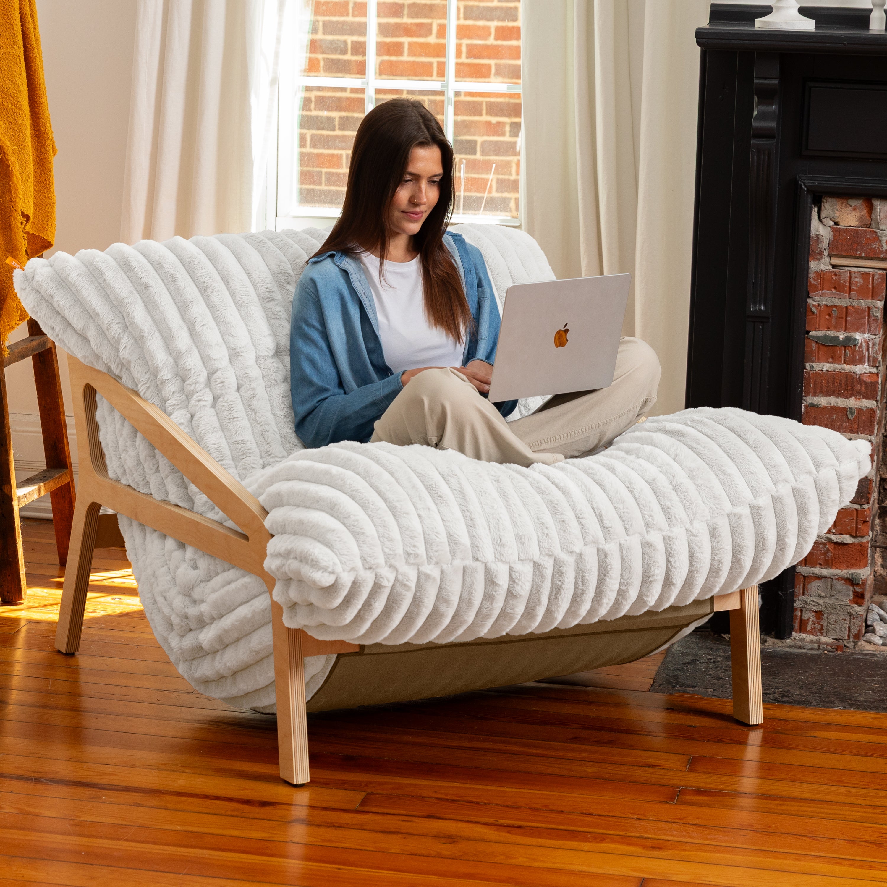 Pillow Saxx Dream Lounger with Wood Frame - 3-in-1 Bean Bag Accent Chair, Recliner & Sleeper Mondo Fur Ivory